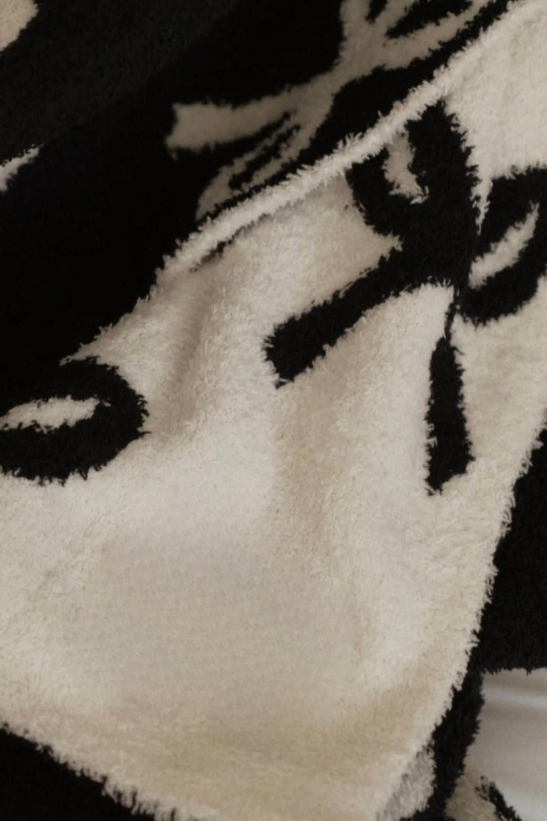 Other Black and Cream Bow Luxury Blanket Size ONE SIZE - 2 Thumbnail