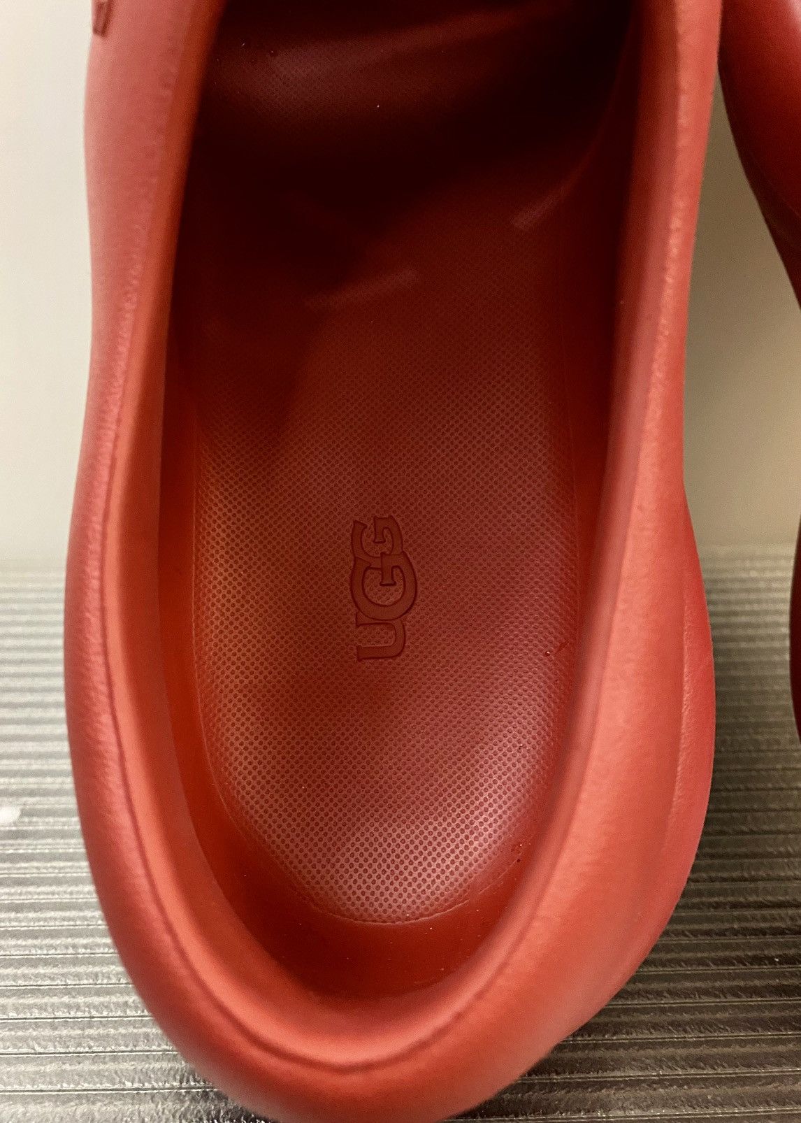 Ugg Ugg Sport Yeah Molded Clog Samba Red Women Size 9 VGC Size US 9 / IT 39 - 3 Thumbnail