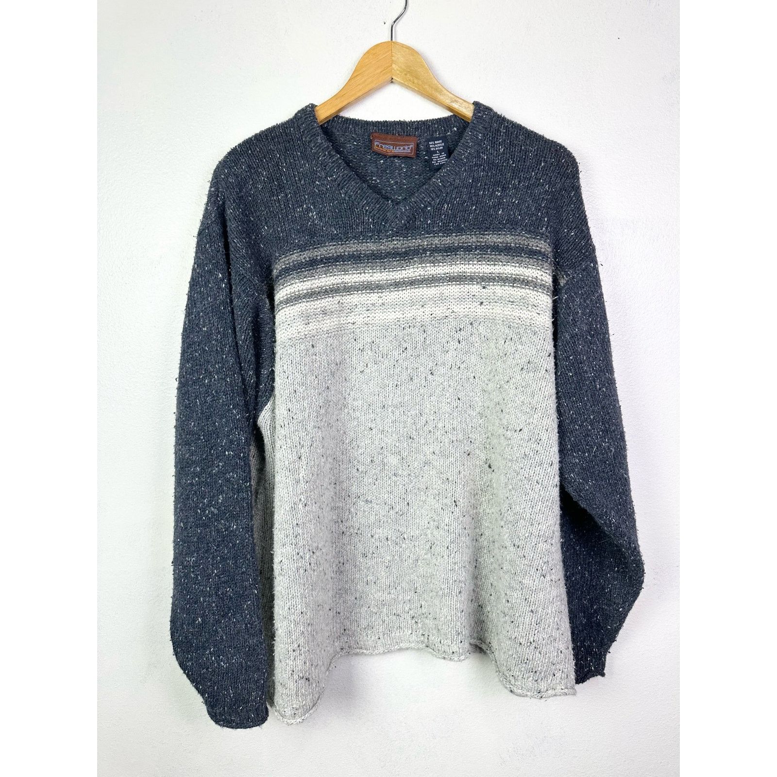 Vintage Y2K Chunky Knit V-Neck Sweater Men's L Size US L / EU 52-54 / 3 - 1 Thumbnail