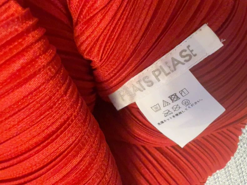 Issey Miyake Issey Miyake size:3 Red pleated dress Size XS / US 0-2 / IT 36-38 - 2 Thumbnail