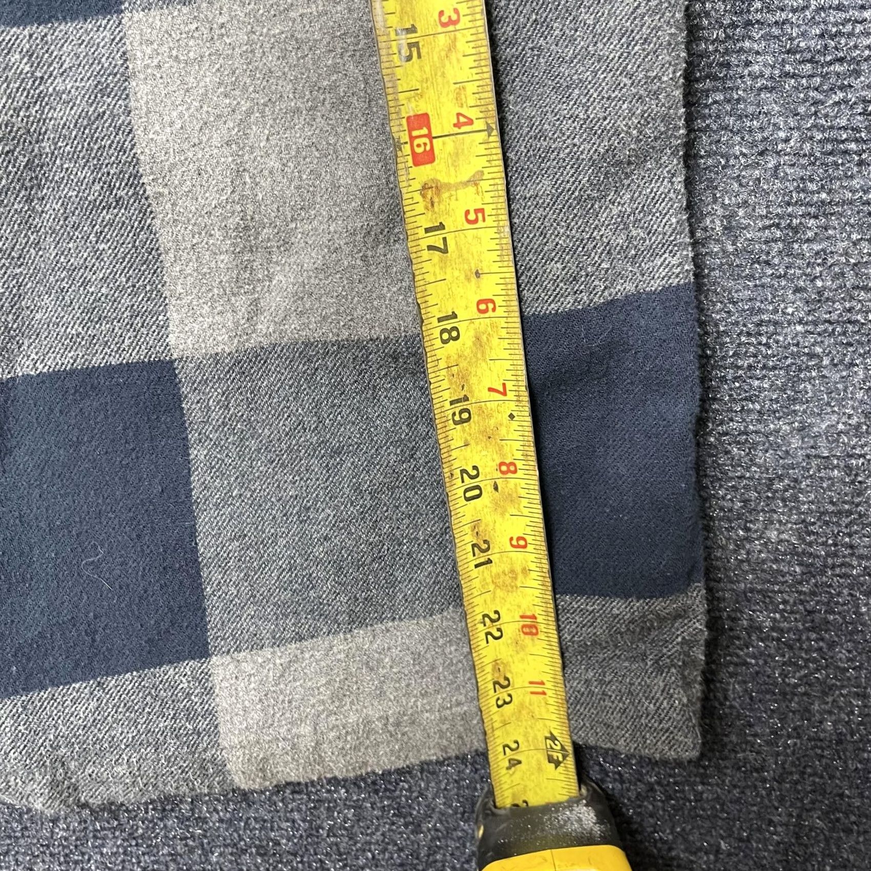 American Eagle Outfitters American Eagle Outfitters Jacket Mens Medium Blue Plaid Flannel Lined Snap Front Size US M / EU 48-50 / 2 - 7 Thumbnail