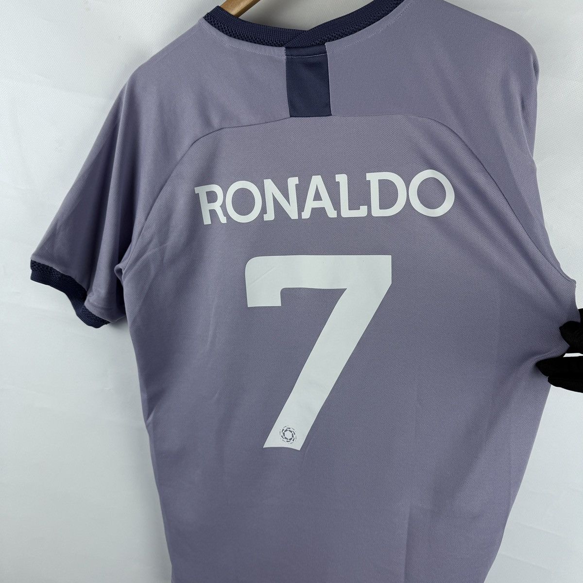 All Sport Al Nassr FC Jersey #7 Ronaldo 2022/23 Sz L Size US L / EU 52-54 / 3 - 17 Thumbnail