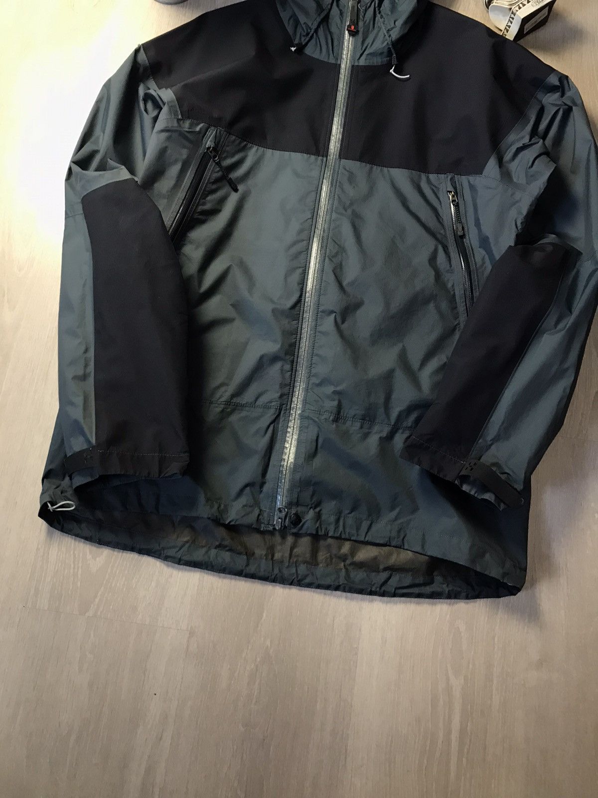 Goretex × Haglofs × Vintage Vintage Haglofs Ultimate series Y2K light jacket Size US L / EU 52-54 / 3 - 3 Thumbnail