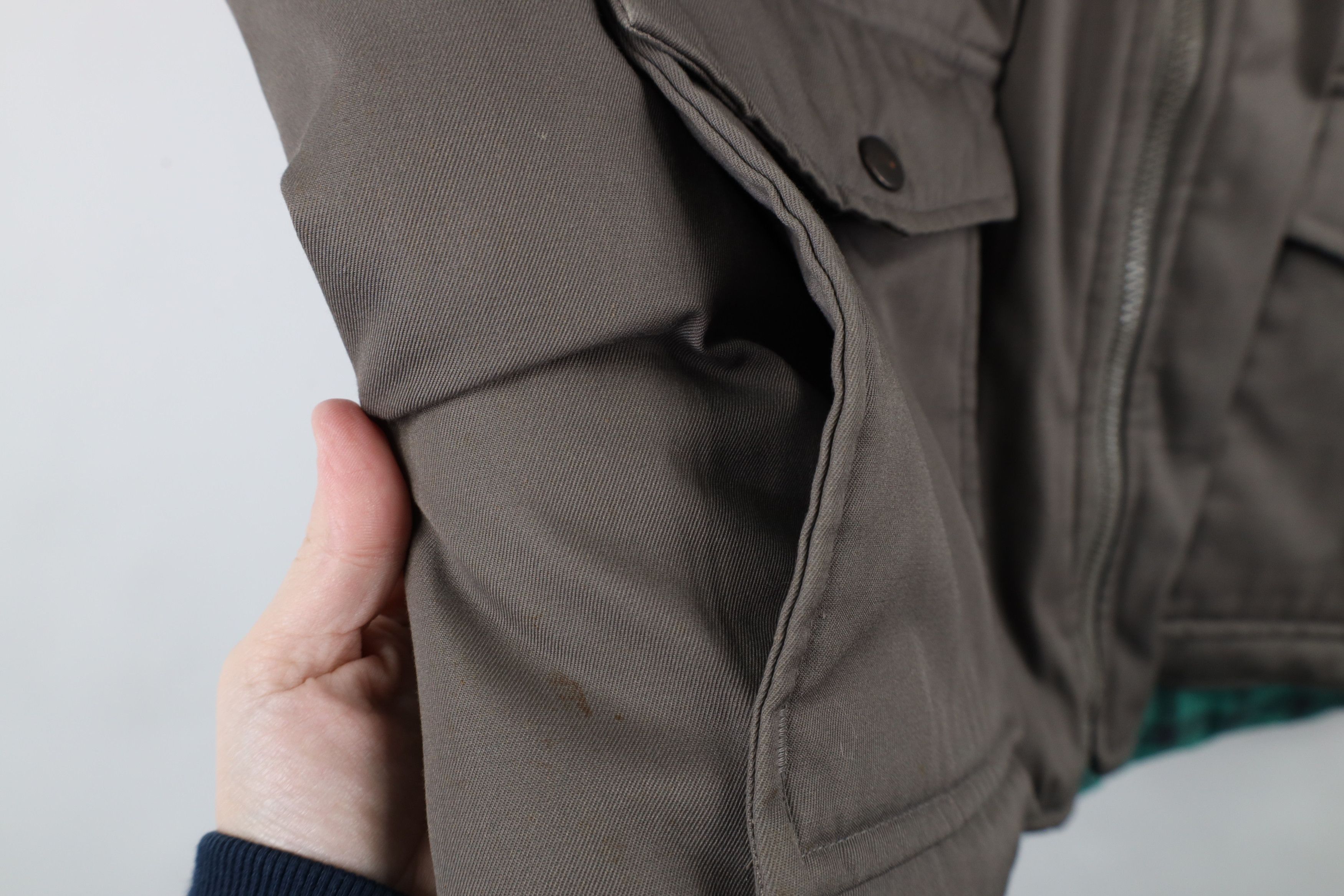Vintage Vintage 90s Streetwear Lined Full Zip Puffer Vest Jacket Size US XL / EU 56 / 4 - 6 Thumbnail