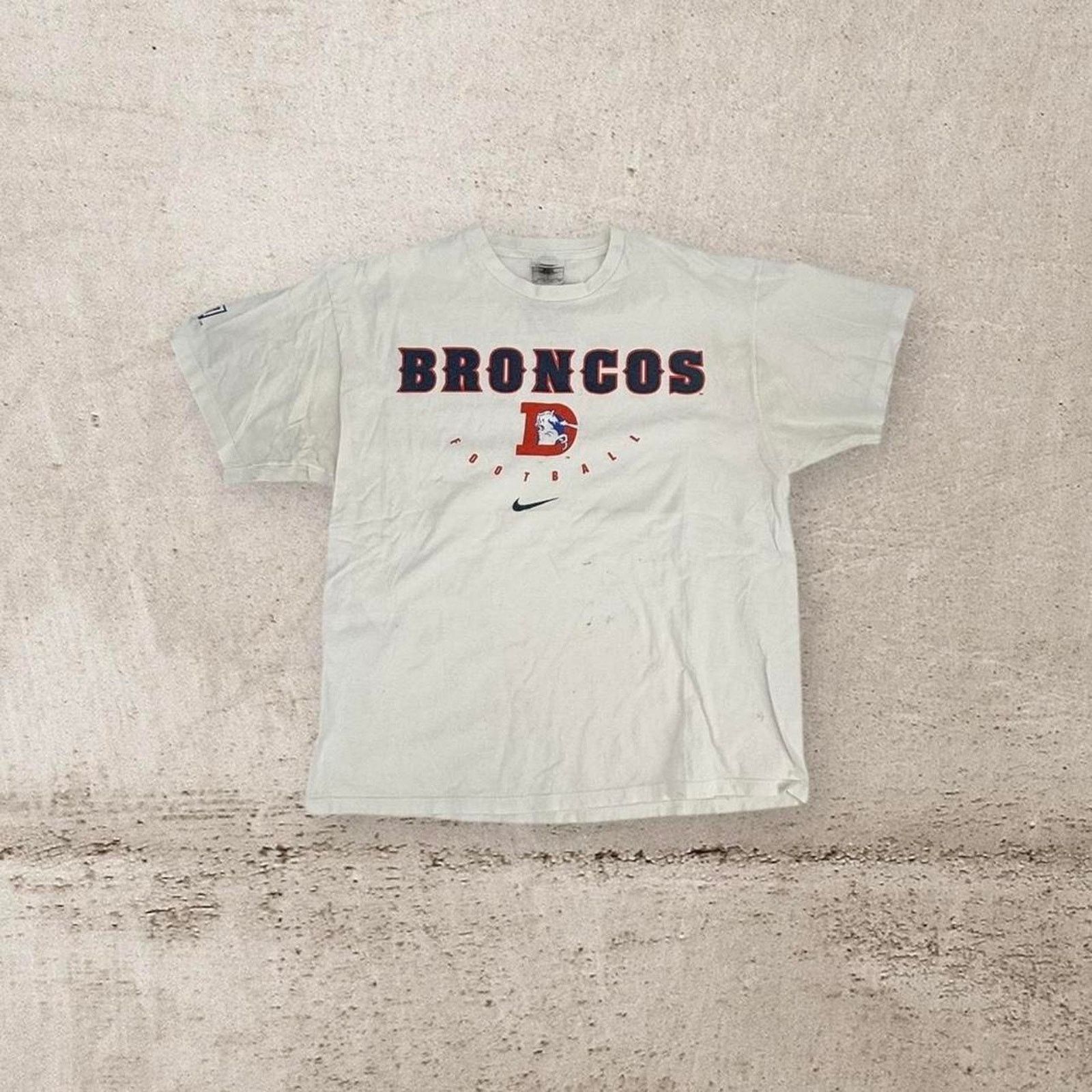 Nike Vintage 90s nike denver broncos center swoosh tee Size US L / EU 52-54 / 3 - 1 Thumbnail