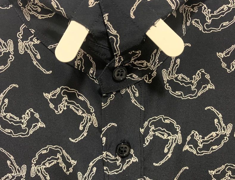 Yves Saint Laurent Saint Laurent 13fw Fox Print Silk Shirt 2502-Nextarrow Size US XXS / EU 40 - 5 Thumbnail