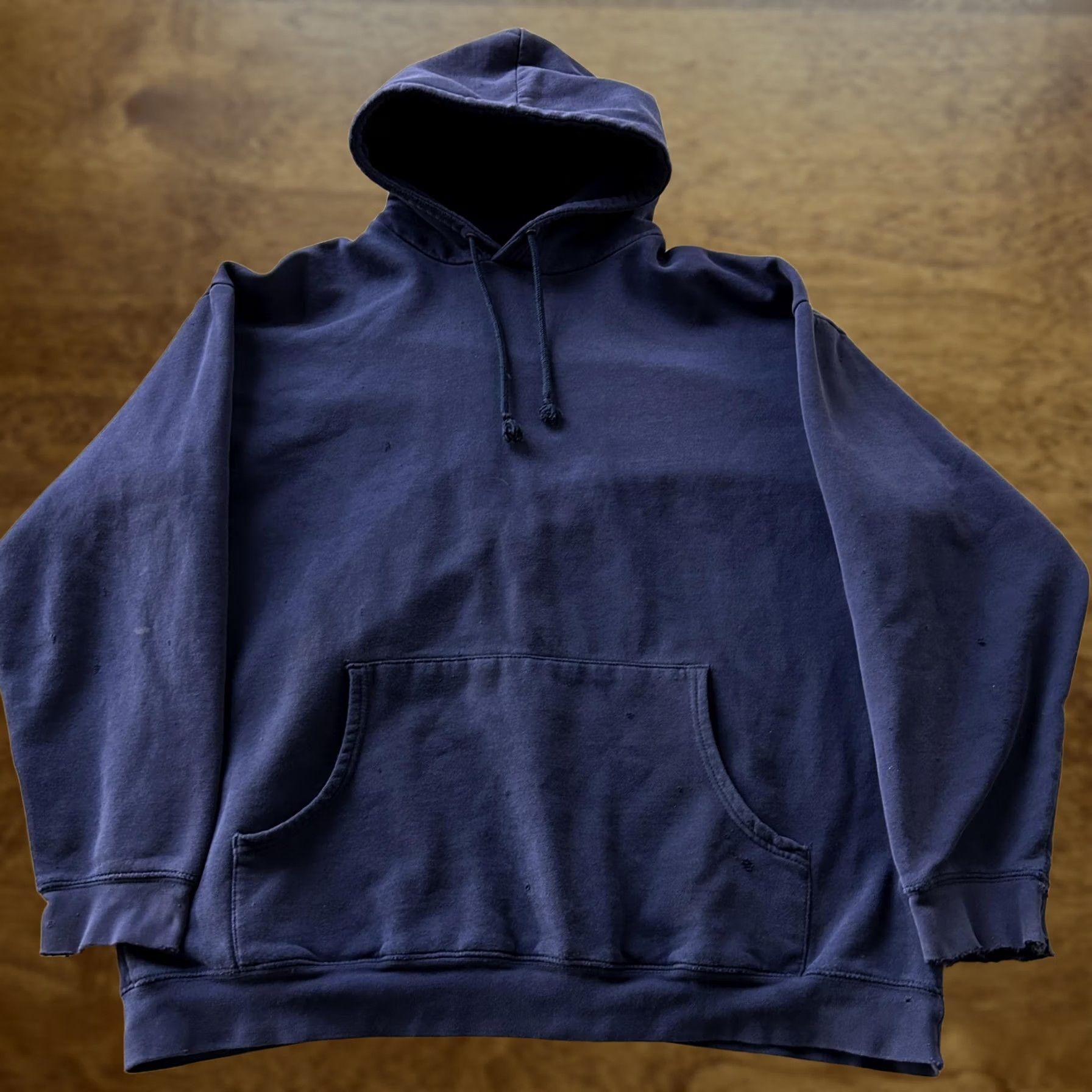 Vintage Vintage 90s Distressed Size Large Navy Blue Pullover Hooded Sweatshirt Mens XL Fleece Pocket Drawstrings Logo Size US XL / EU 56 / 4 - 1 Thumbnail