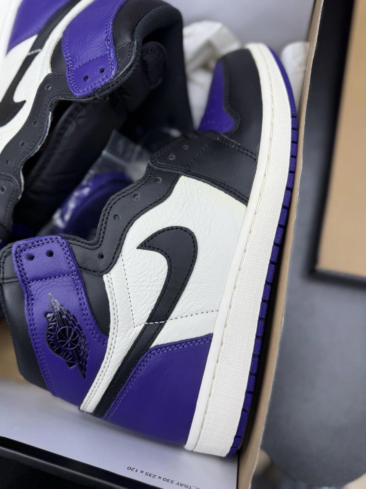 Jordan Brand Size 10 - Air Jordan 1 Retro High OG Court Purple (2018) NEW Size US 10 / EU 43 - 11 Thumbnail