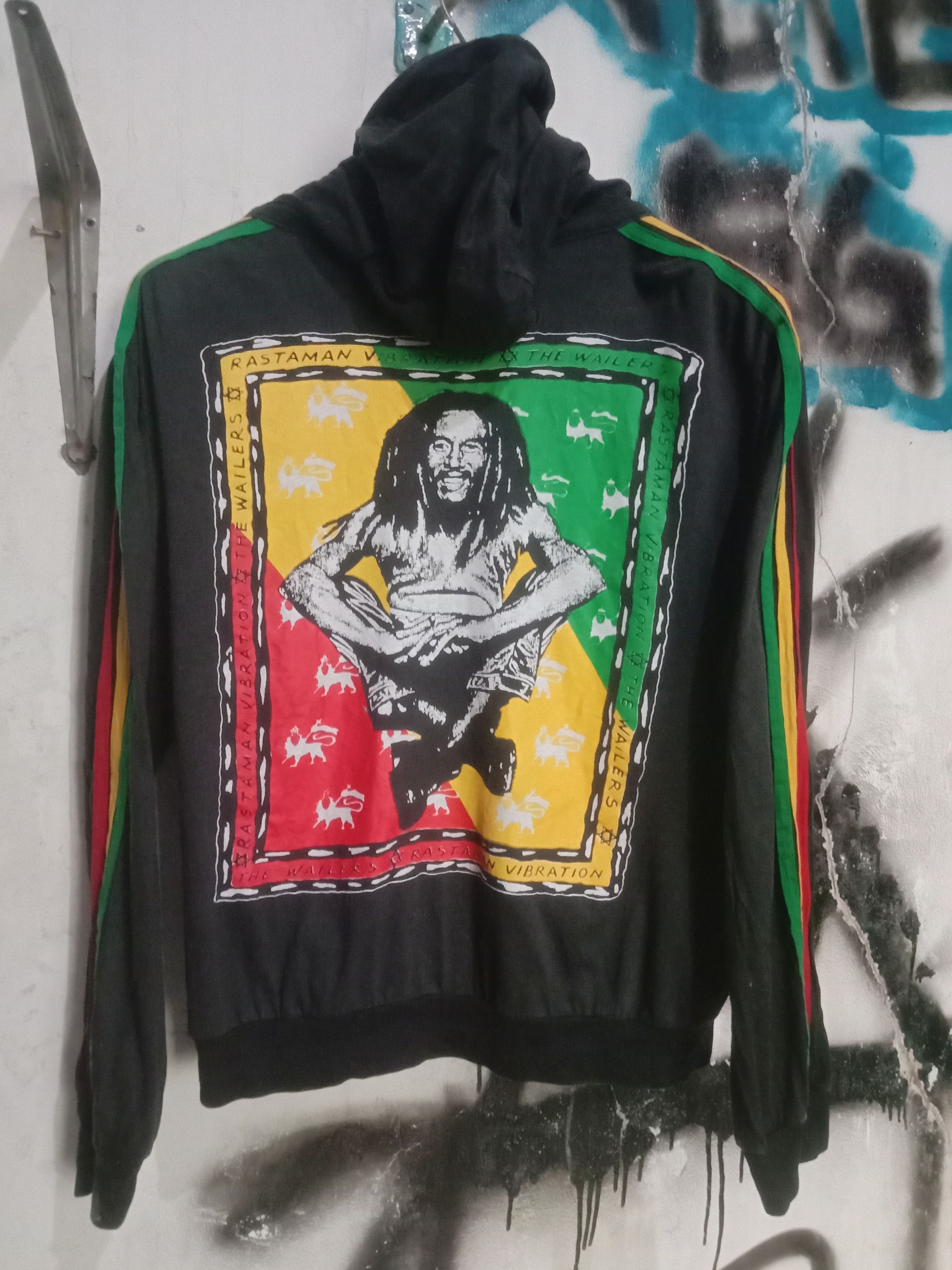 Bob Marley 🌈Bob Marley Zipper Rap Tyson Art Beatles Metal Punk Jamaica Size US M / EU 48-50 / 2 - 1 Thumbnail
