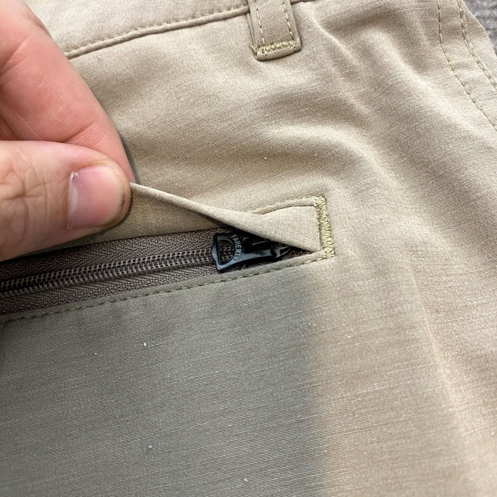 Faherty Faherty Shorts Mens 38 Beige 9" All Day Polyester Performance Drawstring Golf Size US 38 / EU 54 - 4 Thumbnail