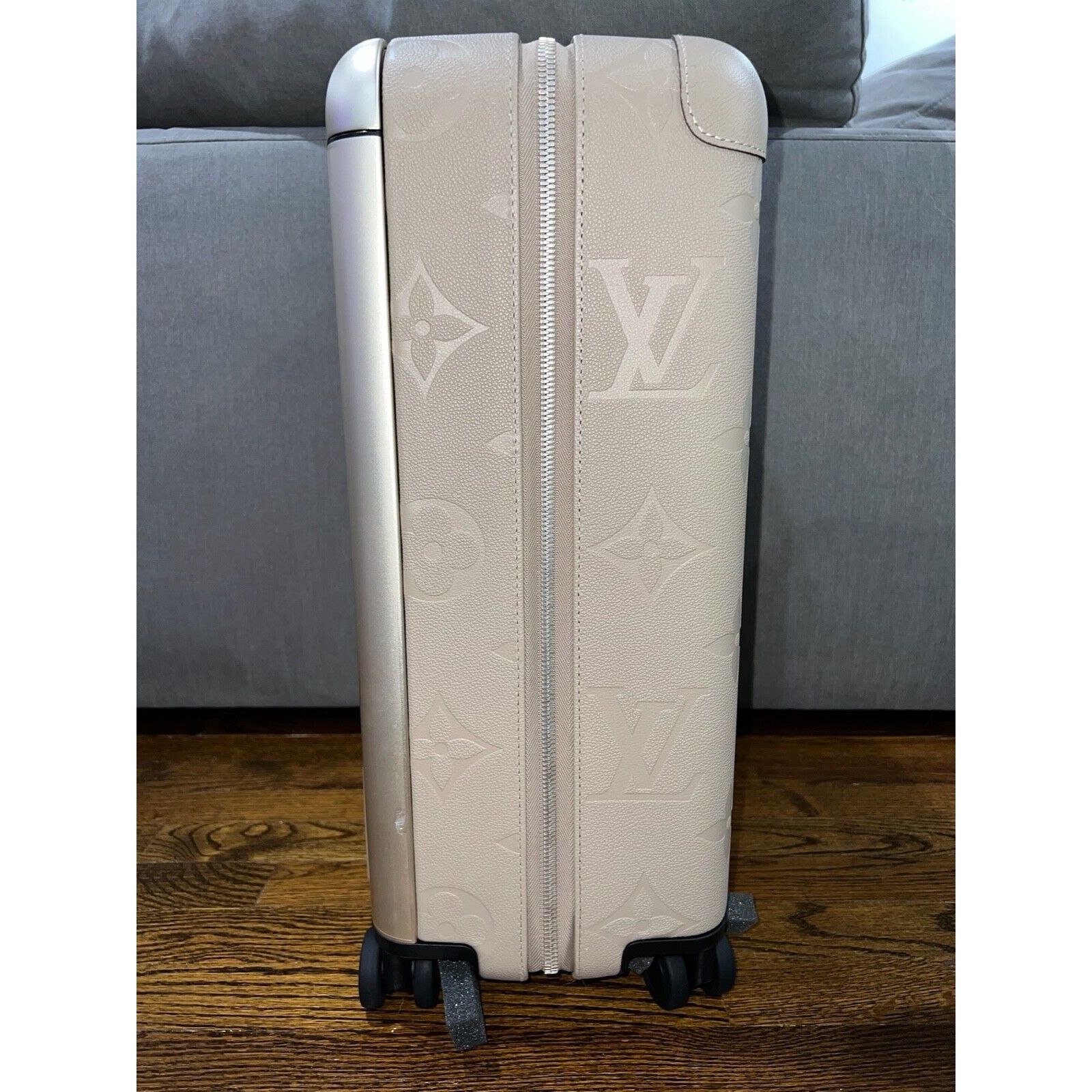 Louis Vuitton Louis Vuitton Horizon Cabin Rolling Luggage Travel Bag Size ONE SIZE - 6 Thumbnail