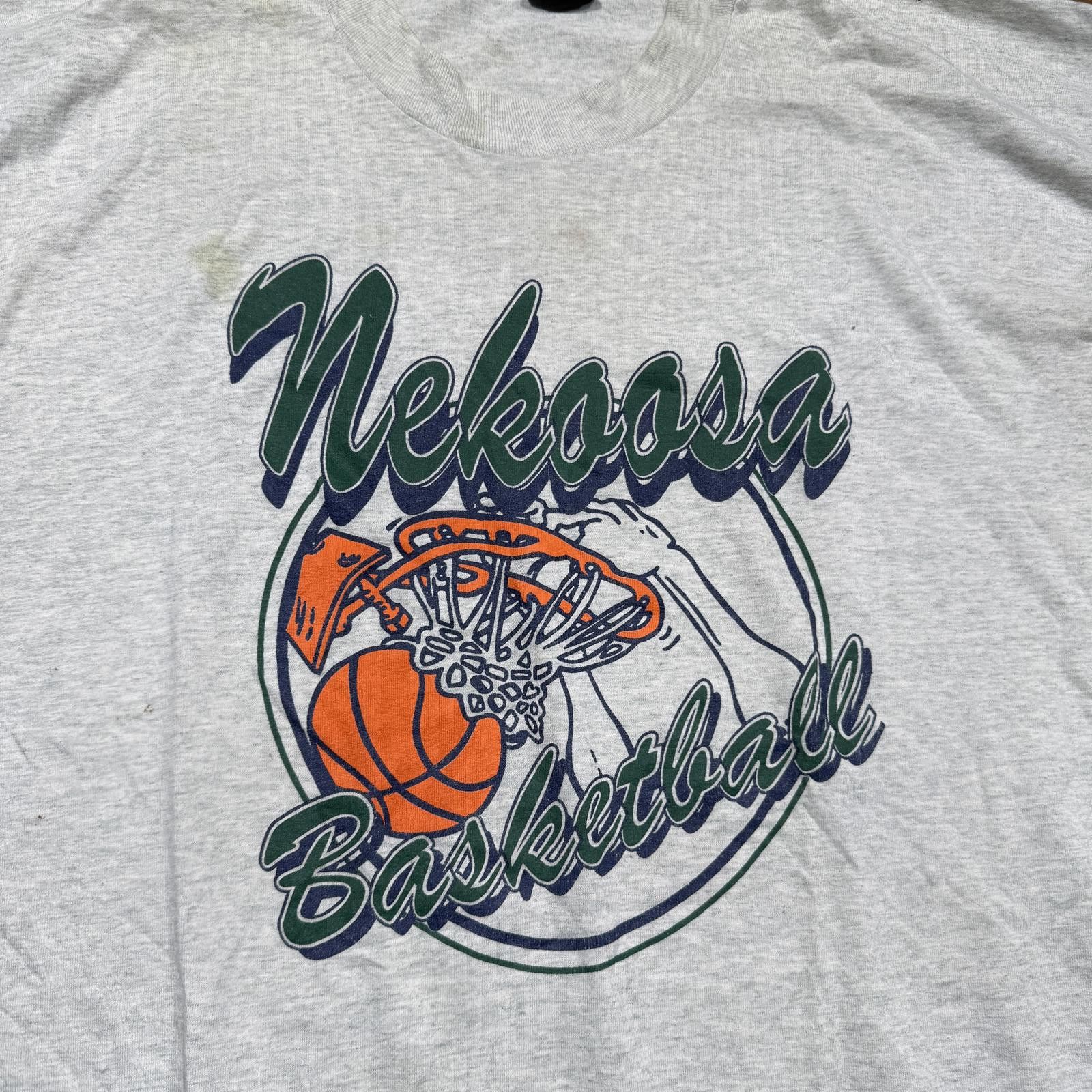 Designer Nekoosa Basketball Vintage Graphic T-Shirt Size US XL / EU 56 / 4 - 2 Thumbnail