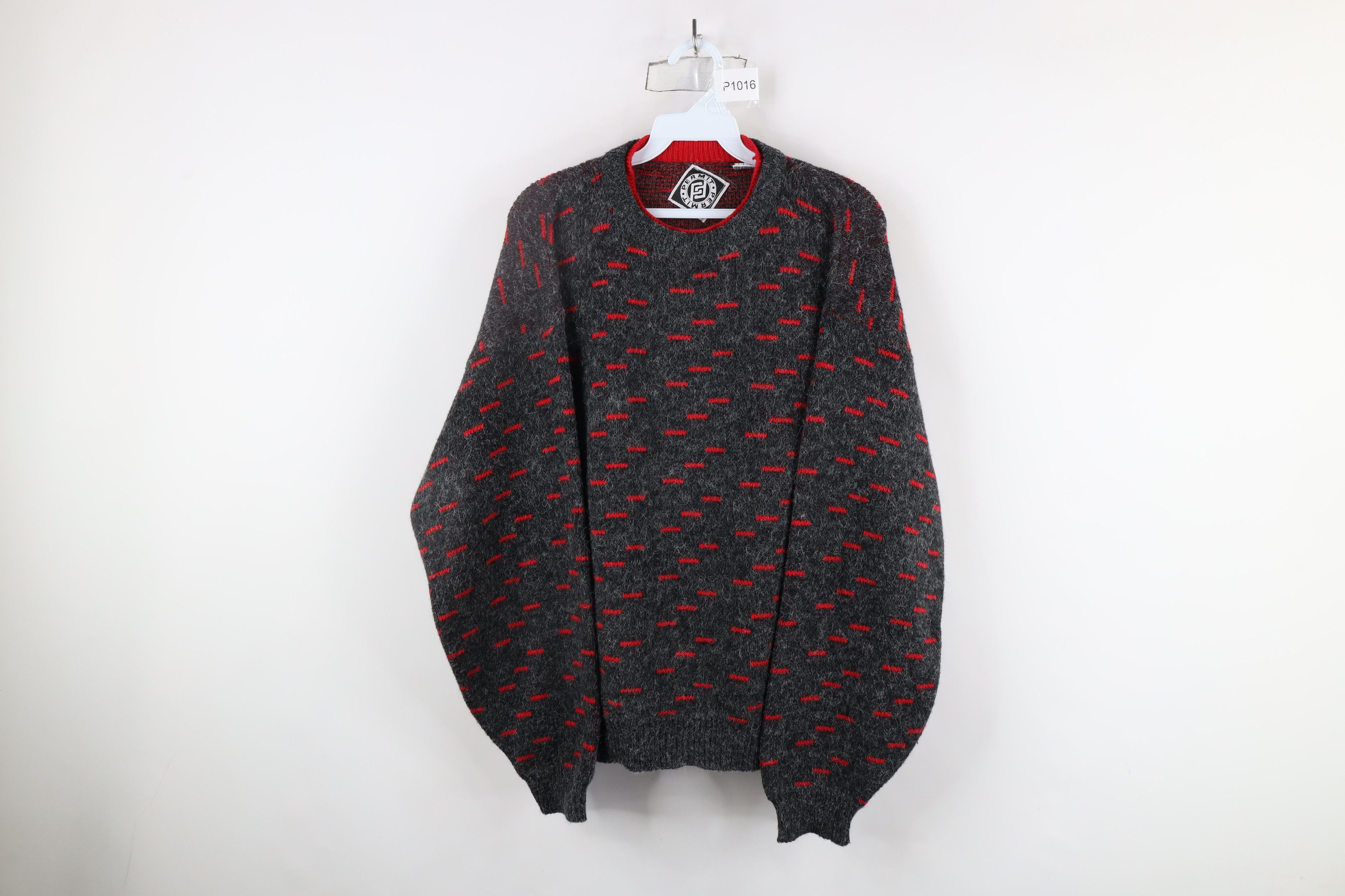 Vintage Vintage 90s Streetwear Shag Fuzzy Knit Crewneck Sweater Size M / US 6-8 / IT 42-44 - 1 Thumbnail