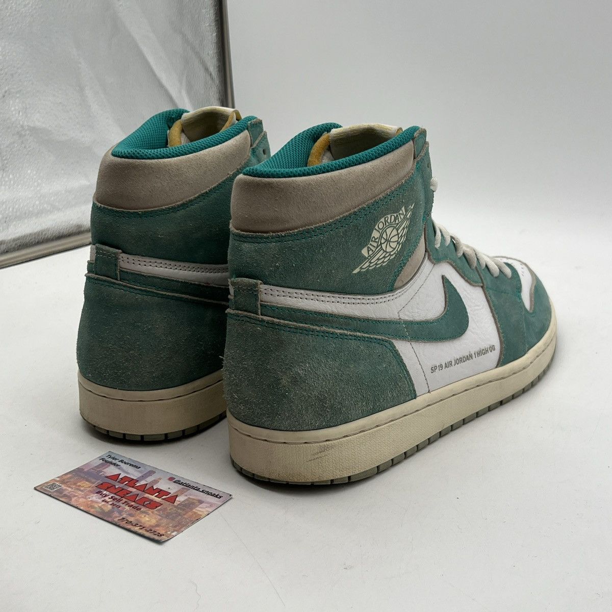 Nike Air Jordan 1 high turbo green Size US 13 / EU 46 - 5 Thumbnail