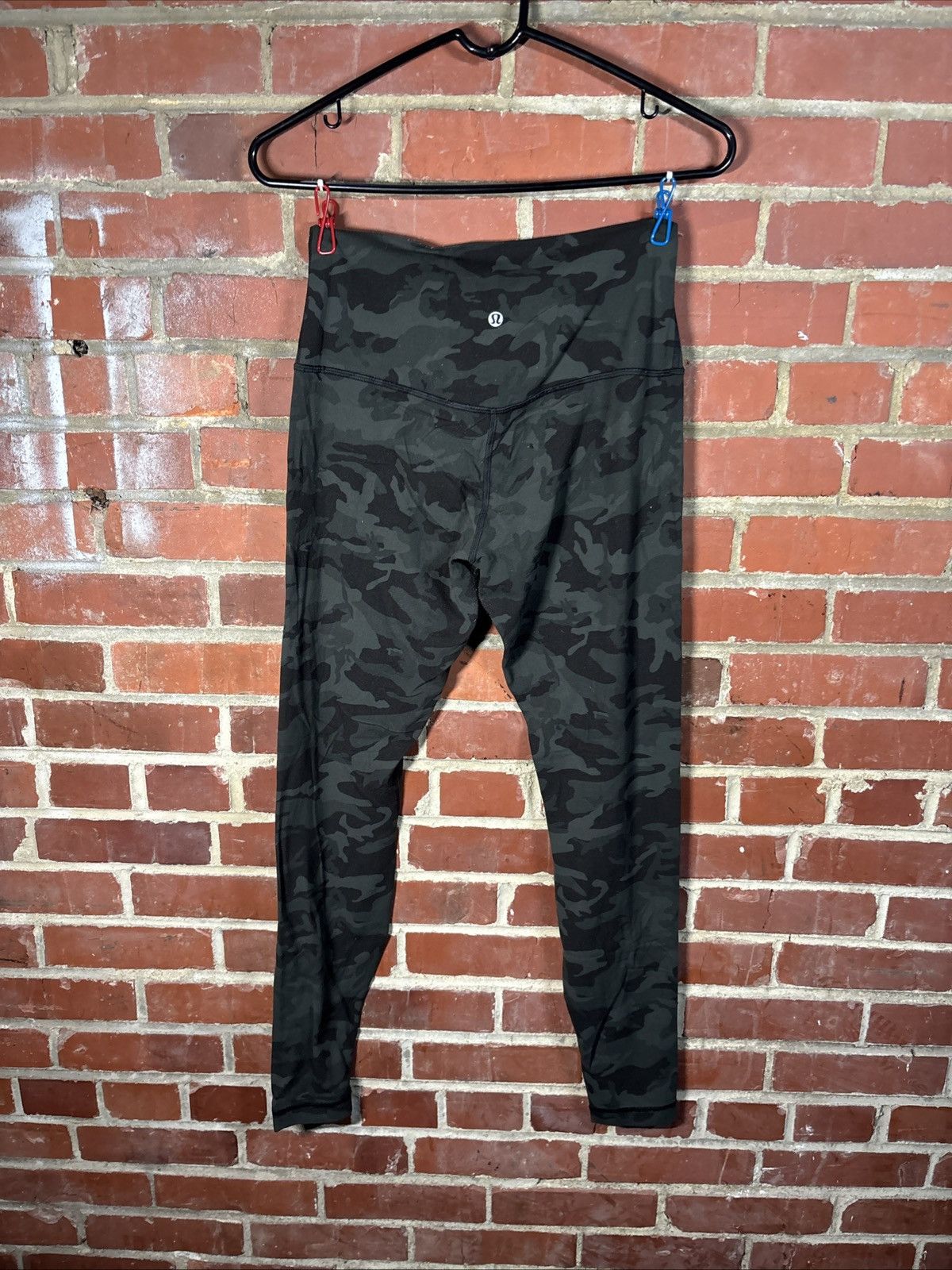 Lululemon Lululemon Align High Rise Leggings Size 8 Camo 30” Inseam Size 30" / US 8 / IT 44 - 5 Thumbnail