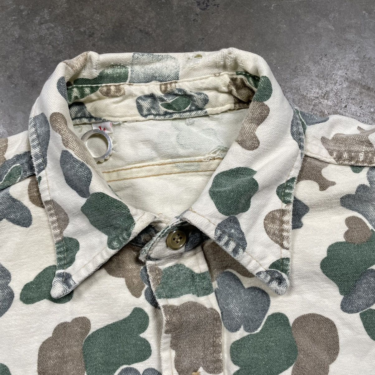 Vintage True Vintage Military Frogskin Duck Camo Button Up 60s 70s Size US L / EU 52-54 / 3 - 5 Thumbnail