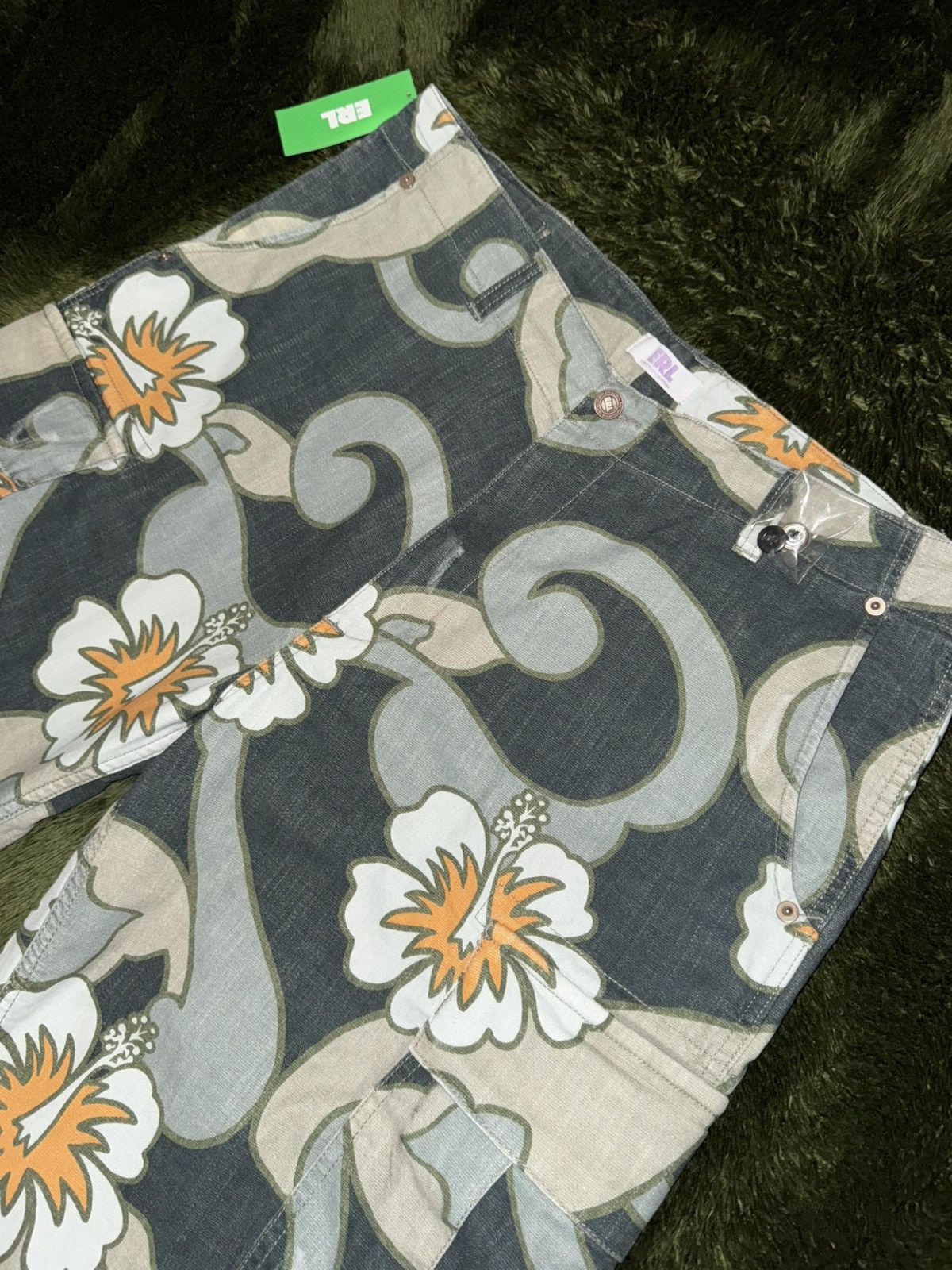 ERL [L] ERL light canvas hibiscus printing cargo pants Size US 36 / EU 52 - 2 Thumbnail