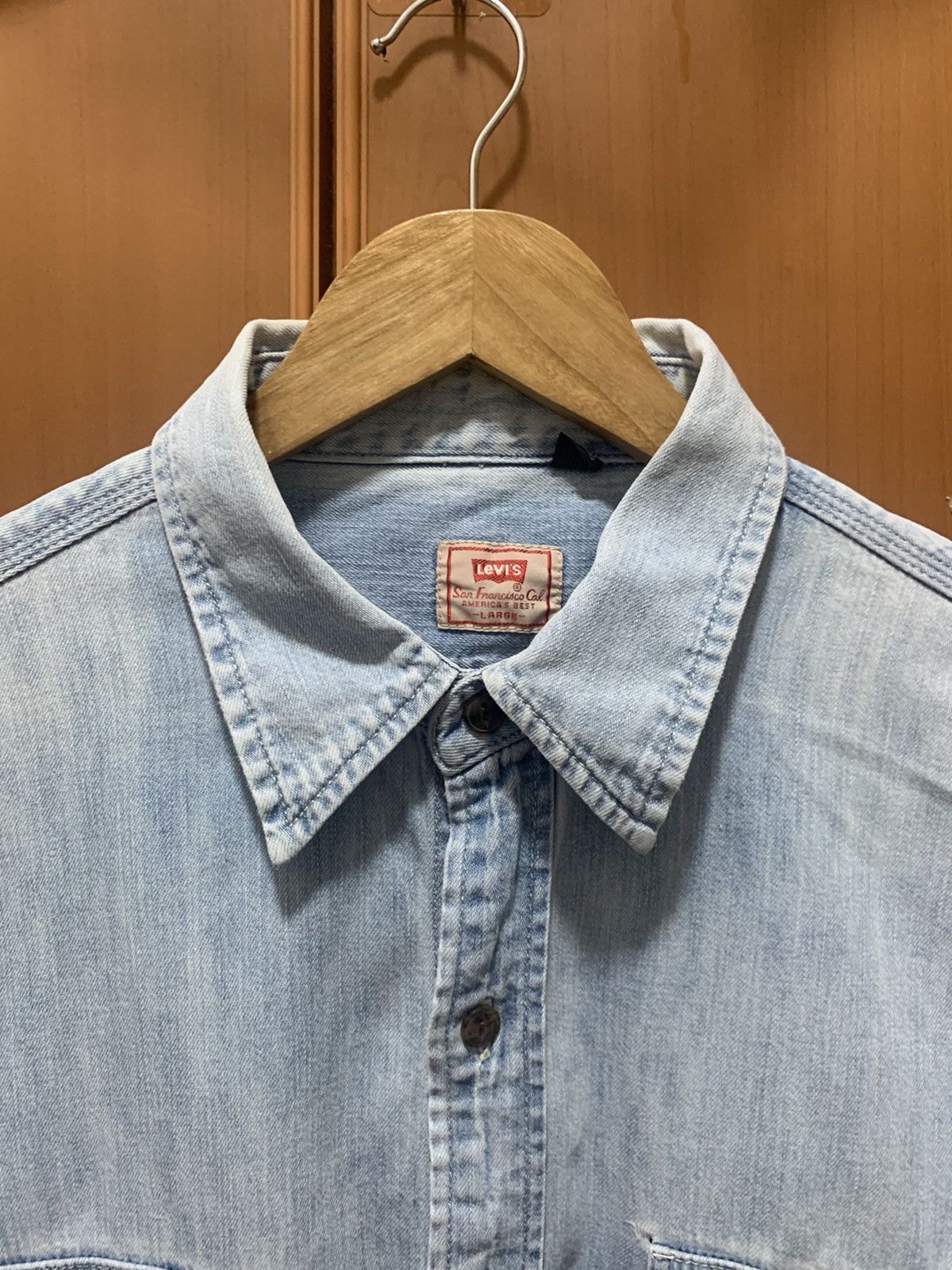 Levi's Vintage Levi’s Denim Sun Faded Shirt Large Size Size US L / EU 52-54 / 3 - 14 Thumbnail