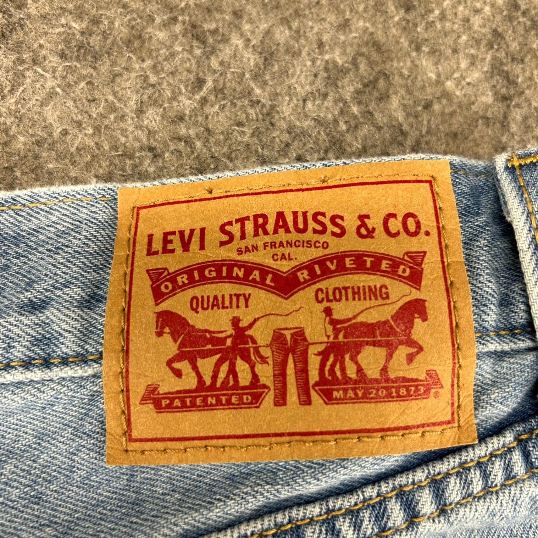 Levi's Levis Jeans Womens 25x30 Blue Straight Relaxed Light Distressed Zipper Denim 30in Inseam Size 42" / US 20 - 3 Thumbnail