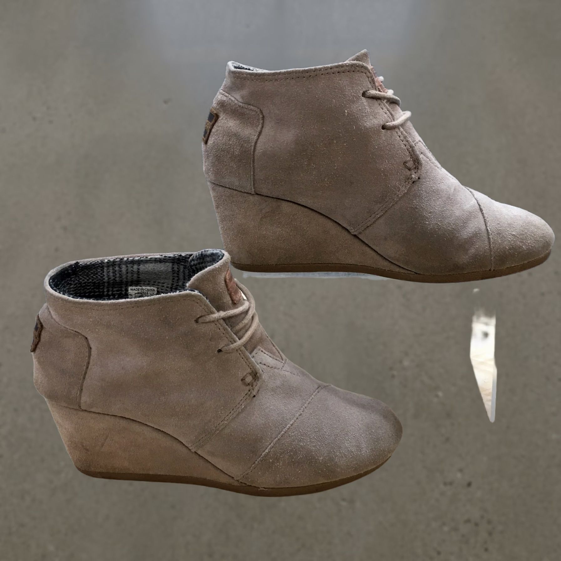 Toms TOMS Boots Womens 6.5 Desert Brown Lace Up Casual Comfort Wedge Ankle Top Shoes Size M / US 6-8 / IT 42-44 - 1 Thumbnail