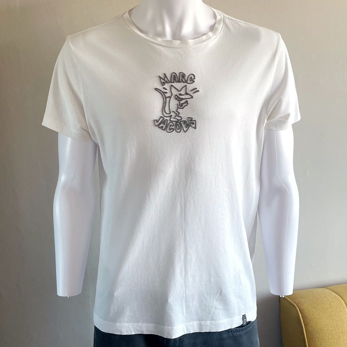 Marc Jacobs Marc Jacobs Embroidered Rat Spellout T Shirt Size US L / EU 52-54 / 3 - 1 Thumbnail