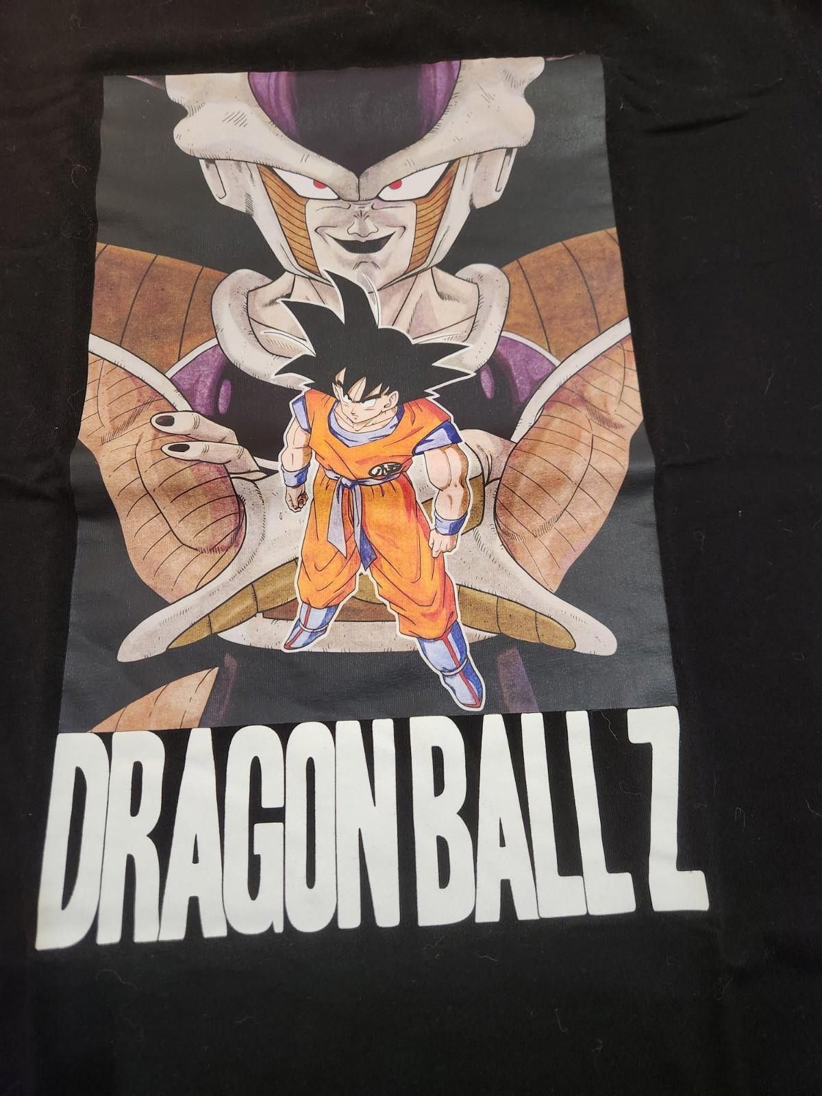 Uniqlo Dragon Ball Z Uniqlo Goku & Frieza Graphic T-Shirt Men's XL Size US XL / EU 56 / 4 - 2 Thumbnail