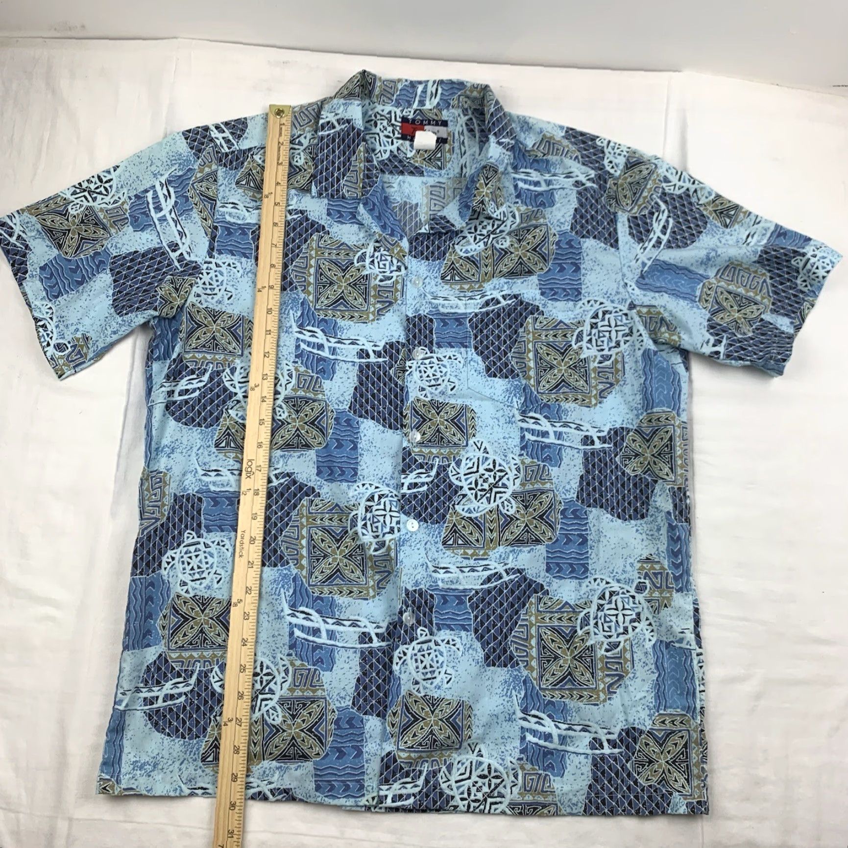 Tommy Hilfiger VINTAGE Tommy Hilfiger Hawaiian Button Up Shirt Adult XL Blue Tropical Fashion Floral Short Sleeve Button-Up 90s Mens Size US XL / EU 56 / 4 - 4 Thumbnail