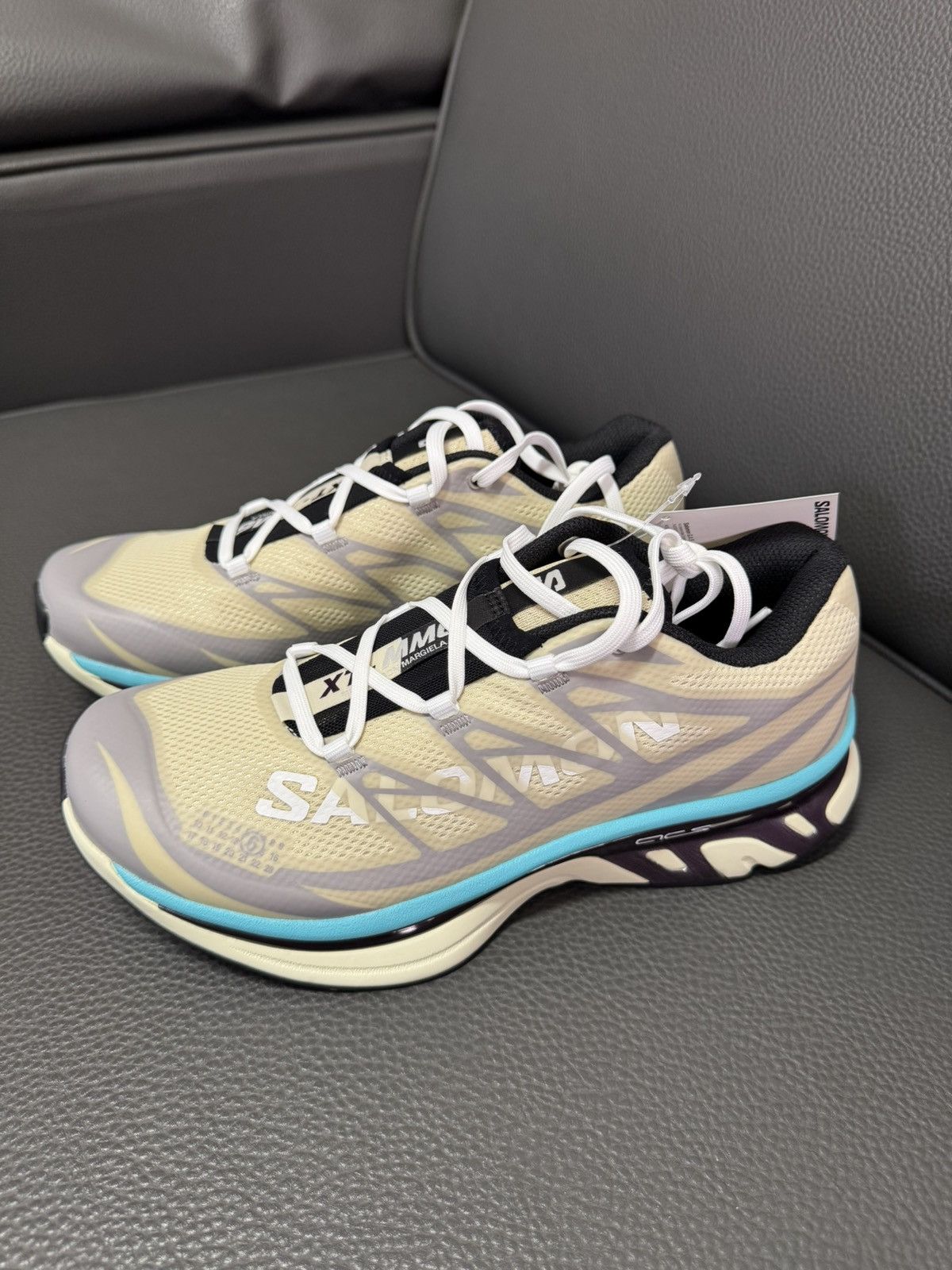 Salomon NIB XT-MM6 Retro Hiking Sneakers Unisex - Beige/Blue Size US 7.5 / EU 40-41 - 1 Thumbnail