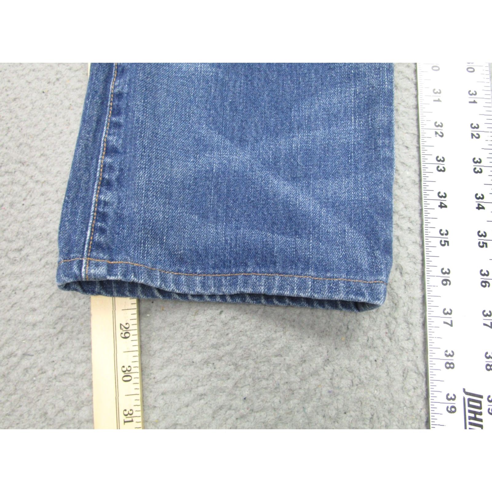 Polo Ralph Lauren VINTAGE Polo Ralph Lauren Jeans Mens 32x32 Blue Classic Straight Whiskering Honeycomb Style: Straight Medium Blue Denim Five-Pocket Zipper Size US XS / EU 42 / 0 - 2 Thumbnail