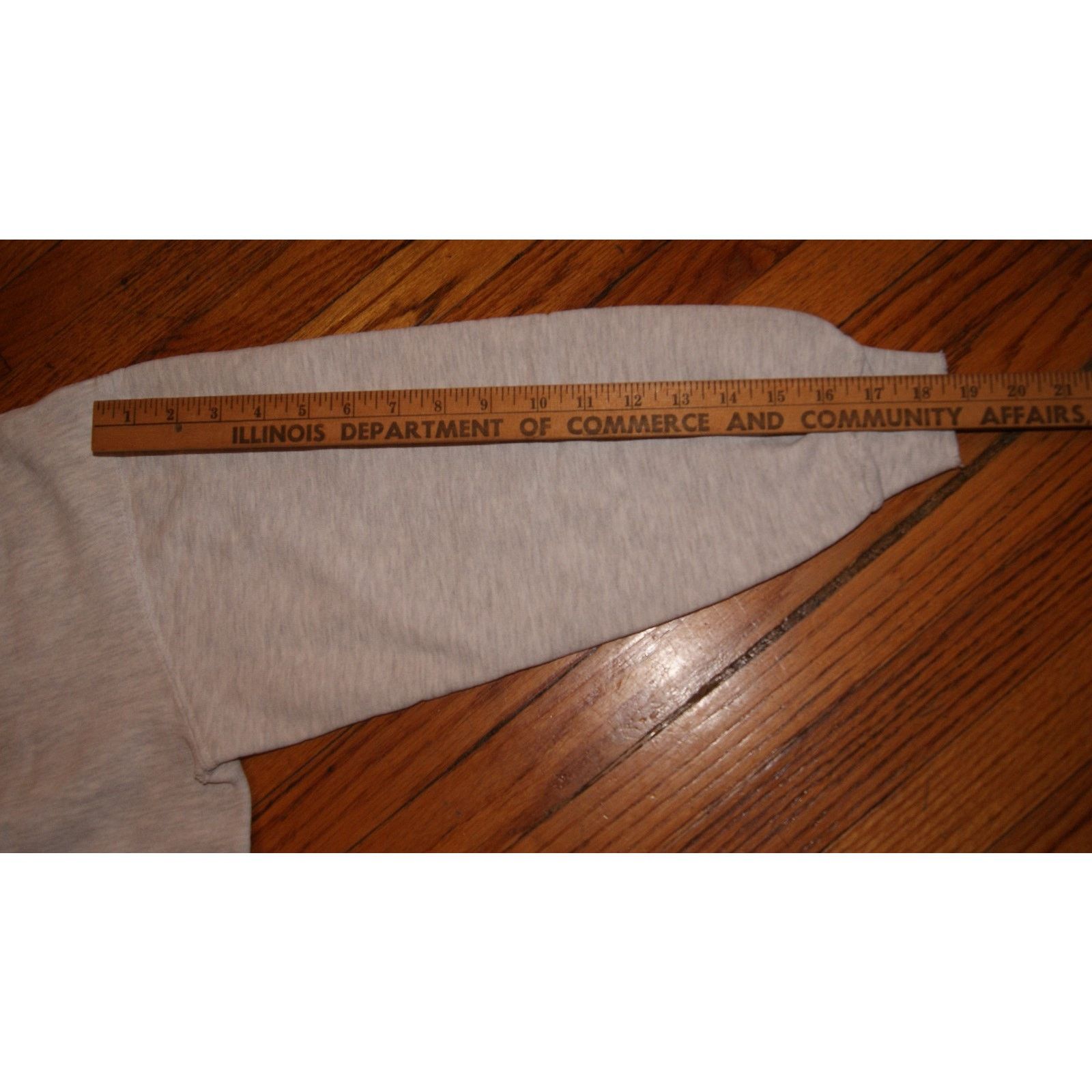 Champion VTG 80s SIU Southern Illinois Crew Sweatshirt M Champion USA Size US M / EU 48-50 / 2 - 9 Thumbnail