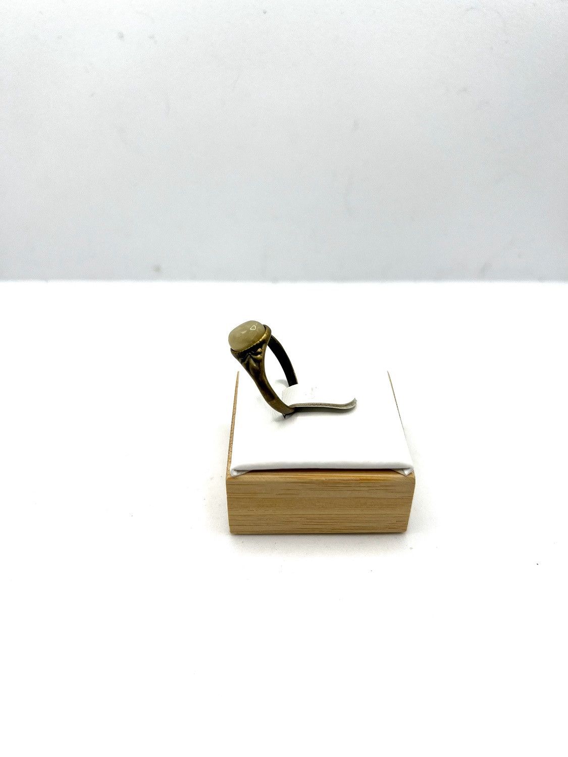 Handmade Yellow Quartz bronze ring - size 6 Size ONE SIZE - 2 Thumbnail