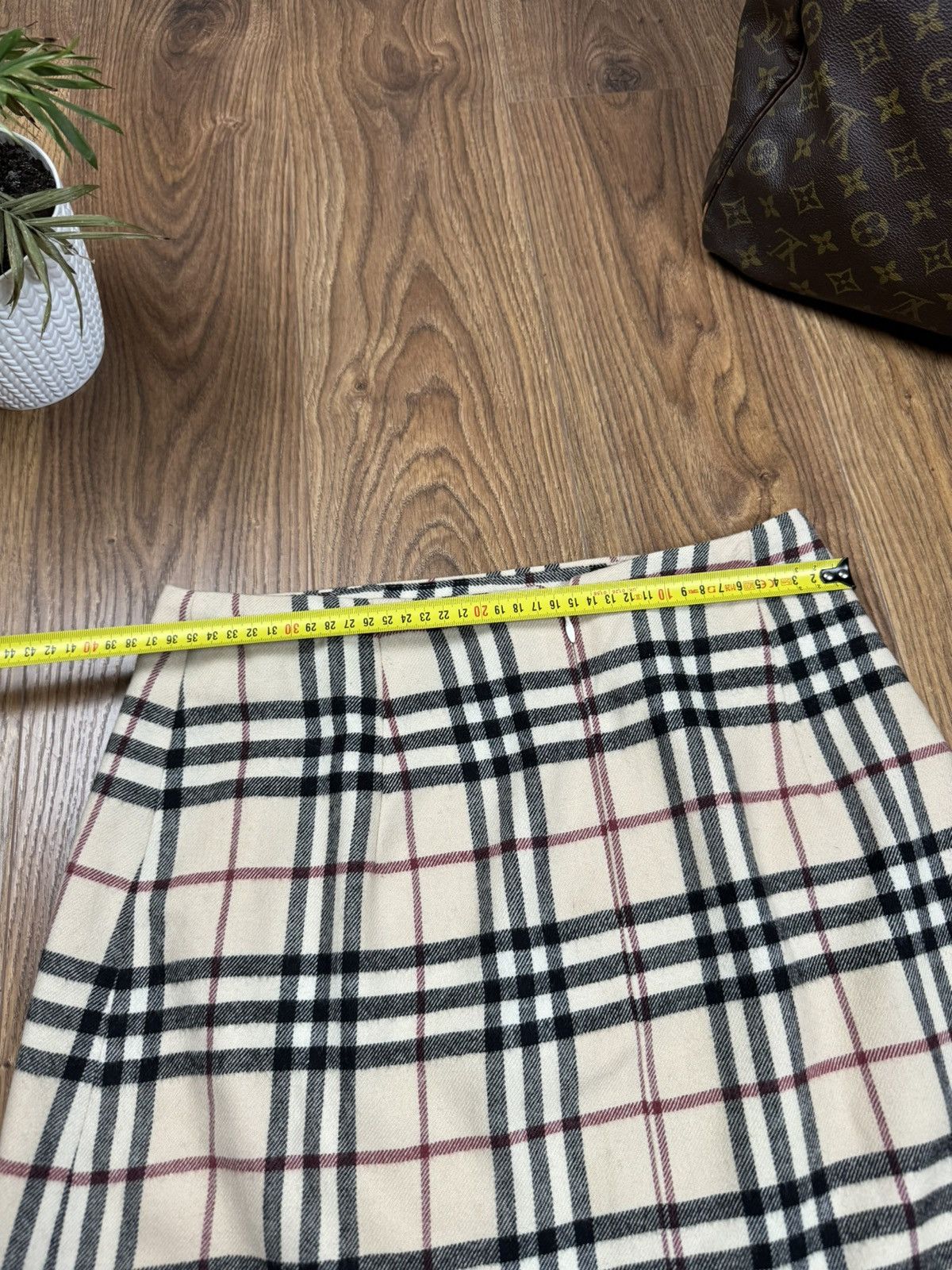 Burberry Vintage wool skirt Burberry Nova Check 90s original Size 30" / US 8 / IT 44 - 3 Thumbnail