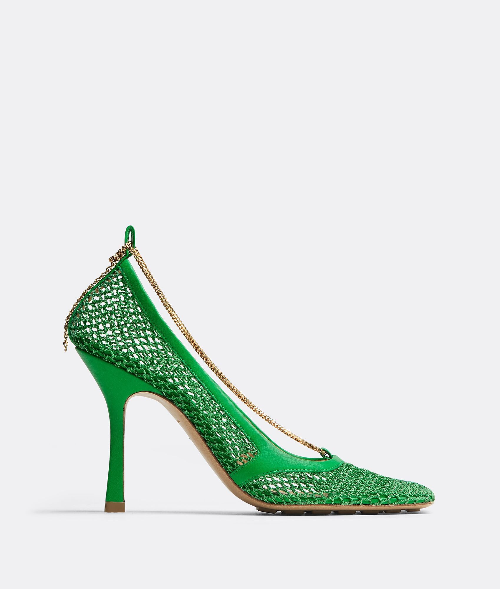 o1bcso1str0725 Stretch Pumps in Parakeet