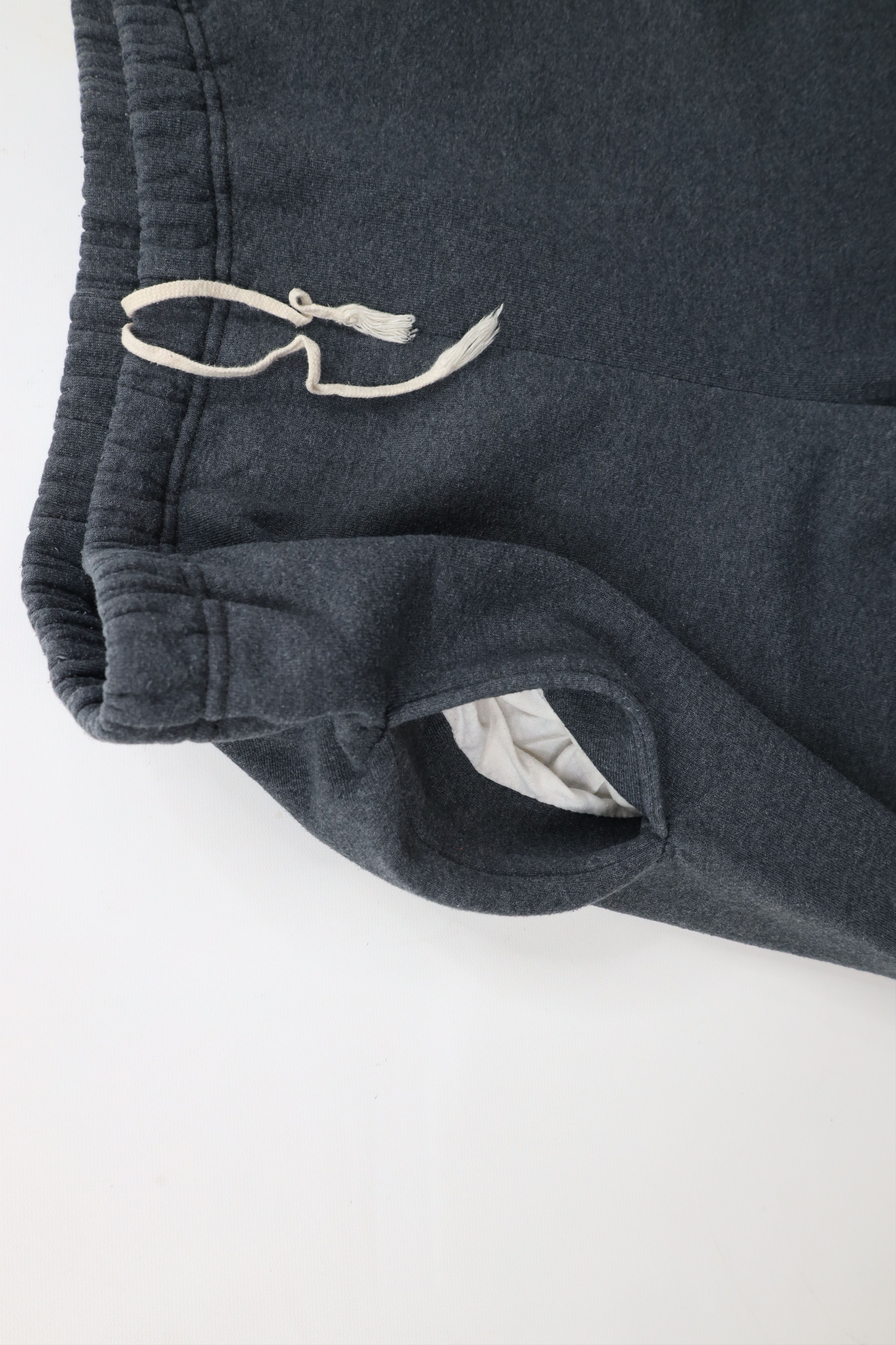Russell Athletic × Vintage Vintage 90s Russell Athletic Sweatpants Joggers Gray USA Size US 38 / EU 54 - 8 Thumbnail