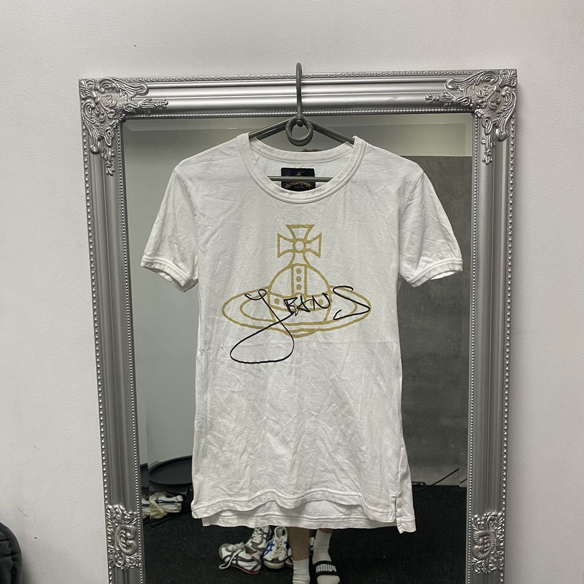 Vivienne Westwood Vivienne Westwood T shirt big logo Size US S / EU 44-46 / 1 - 1 Thumbnail
