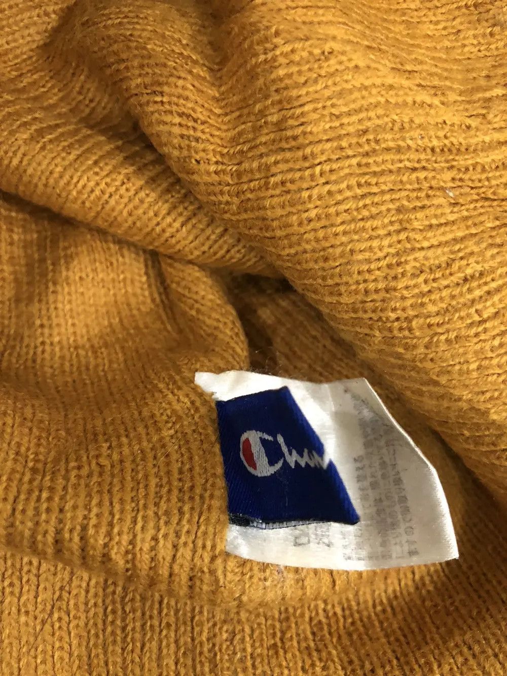 Champion Vintage Champion Small Logo Beanie Hat Size ONE SIZE - 4 Thumbnail