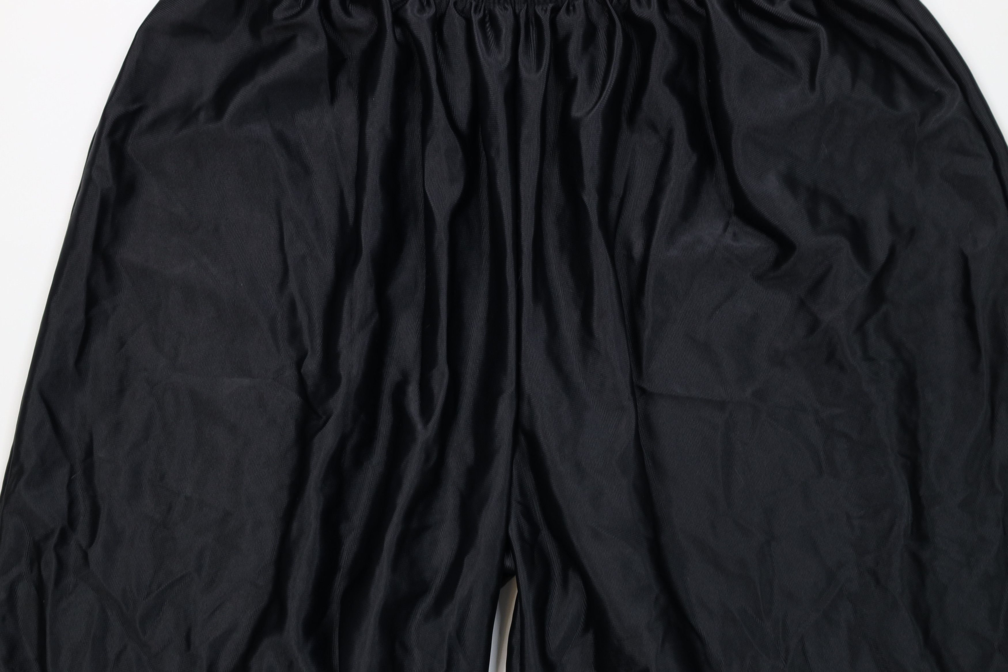 Vintage Vintage Y2K Streetwear Polyester Above Knee Shorts Black Size US 34 / EU 50 - 3 Thumbnail