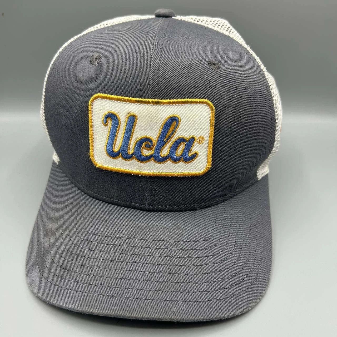 Nike Nike Classic99 Trucker Hat UCLA Bruins Embroidered SnapBack Size ONE SIZE - 1 Thumbnail
