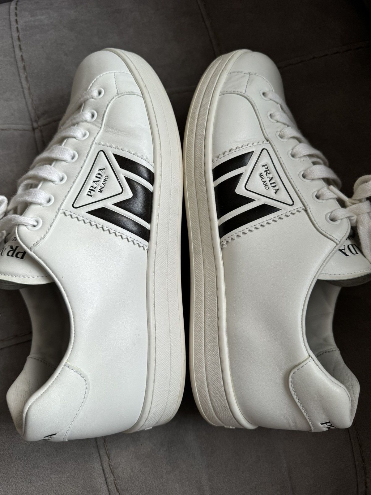 Prada Prada men sneakers SZ UK8 study insole measurements in photo Size US 9.5 / EU 42-43 - 3 Thumbnail