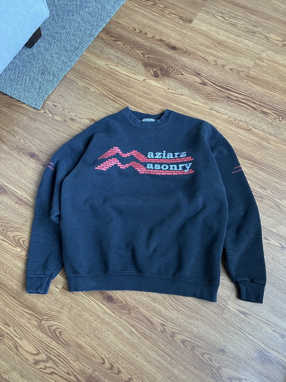 Lee × Vintage Vintage Lee Faded Black Crewneck Sweatshirt Size US S / EU 44-46 / 1 - 1 Thumbnail