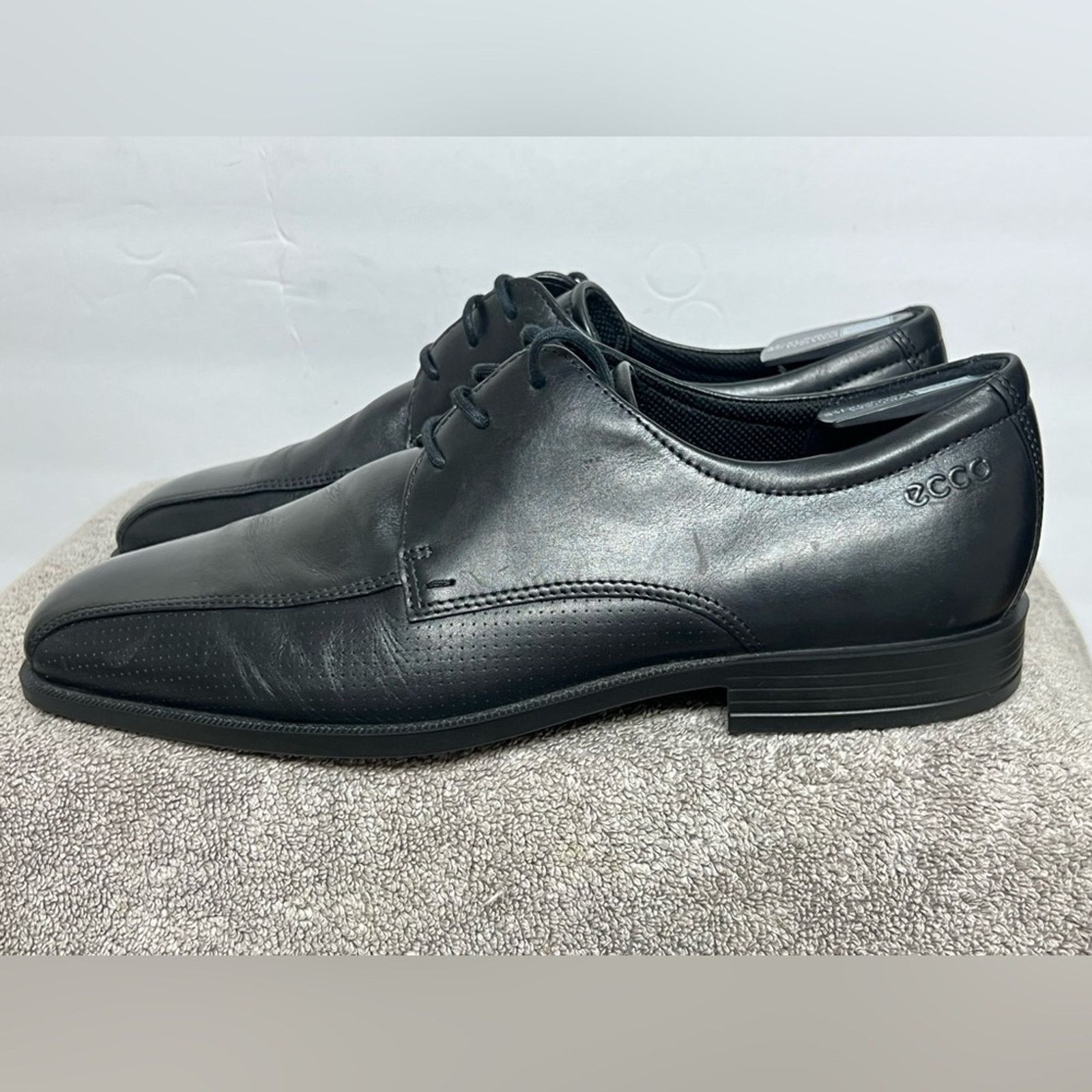 Ecco Ecco Edinburgh Bike Toe Oxford Dress Shoe Men 9/9.5 US EU 43 Size US 9 / EU 42 - 1 Thumbnail