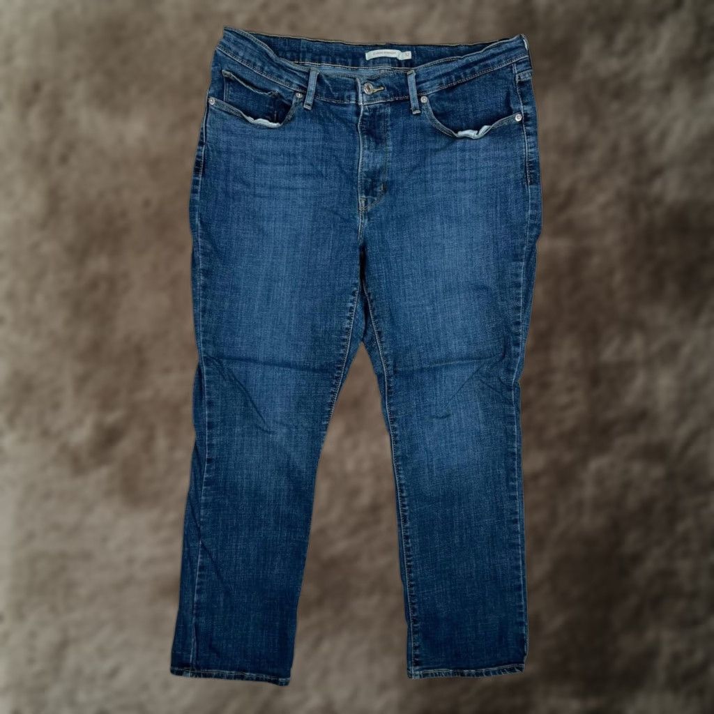 Levi's Levi's Jeans Women's 14 32x28 Blue Classic Straight Medium Wash Denim Pants Pocket zI pocks Size 36" / US 14 / IT 50 - 1 Thumbnail