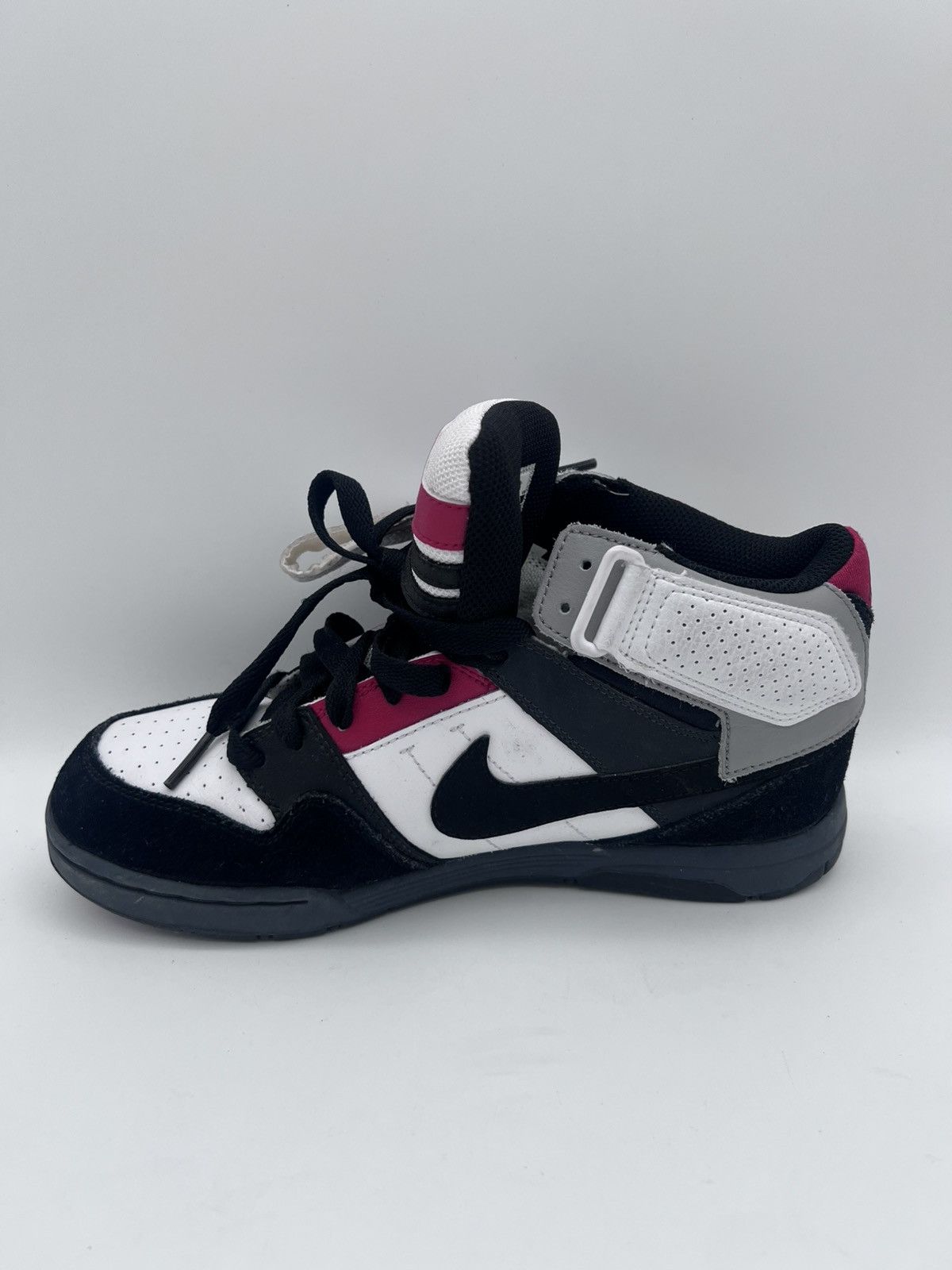Nike Nike 6.0 Mogan Mid 2 Sneakers Red Black 407716-103 Size 6 Size US 6 / EU 39 - 9 Thumbnail