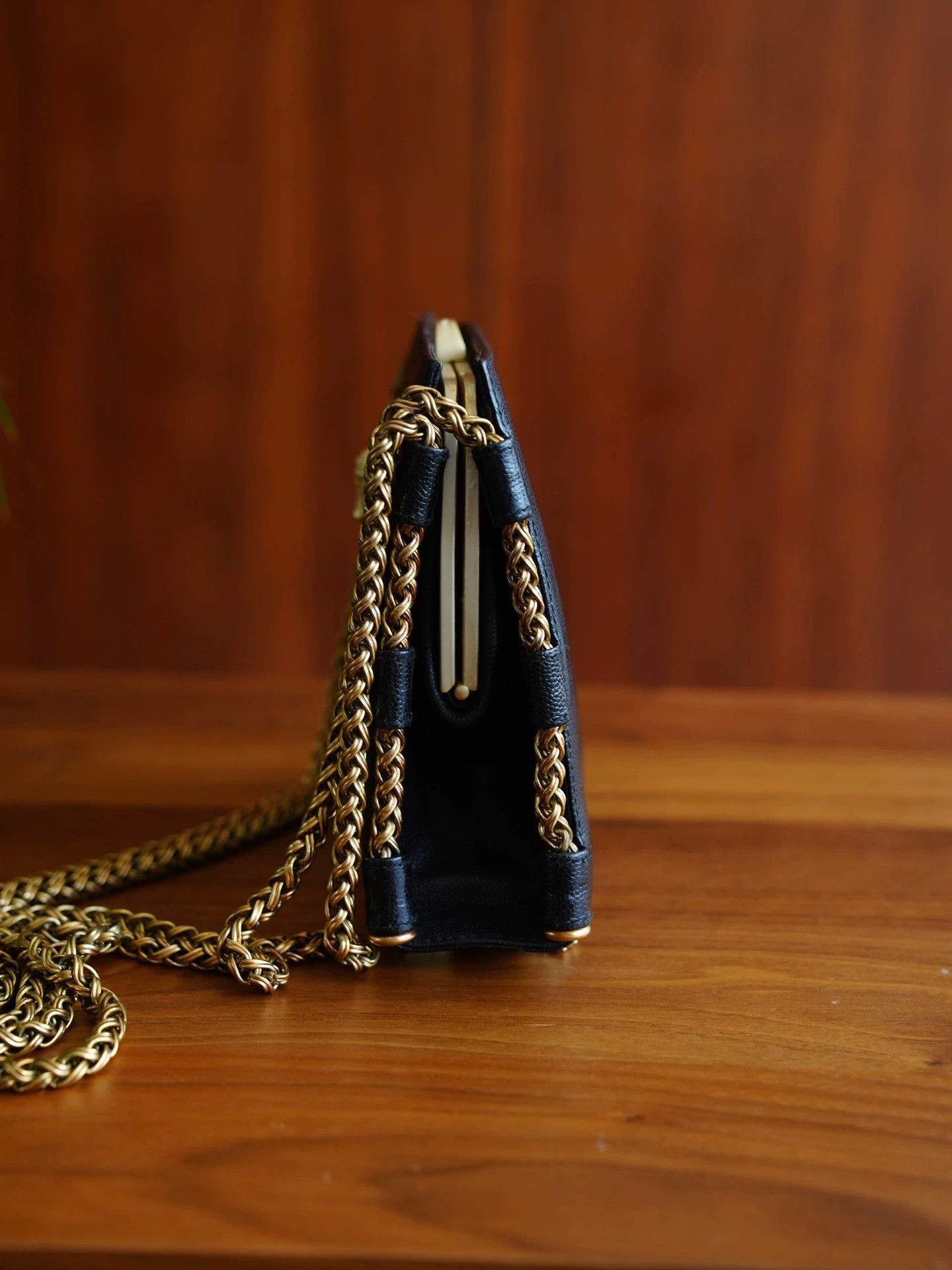 Other BKC Vintage Black Gold Leather Croc Woven Chain Crossbody Size ONE SIZE - 6 Thumbnail
