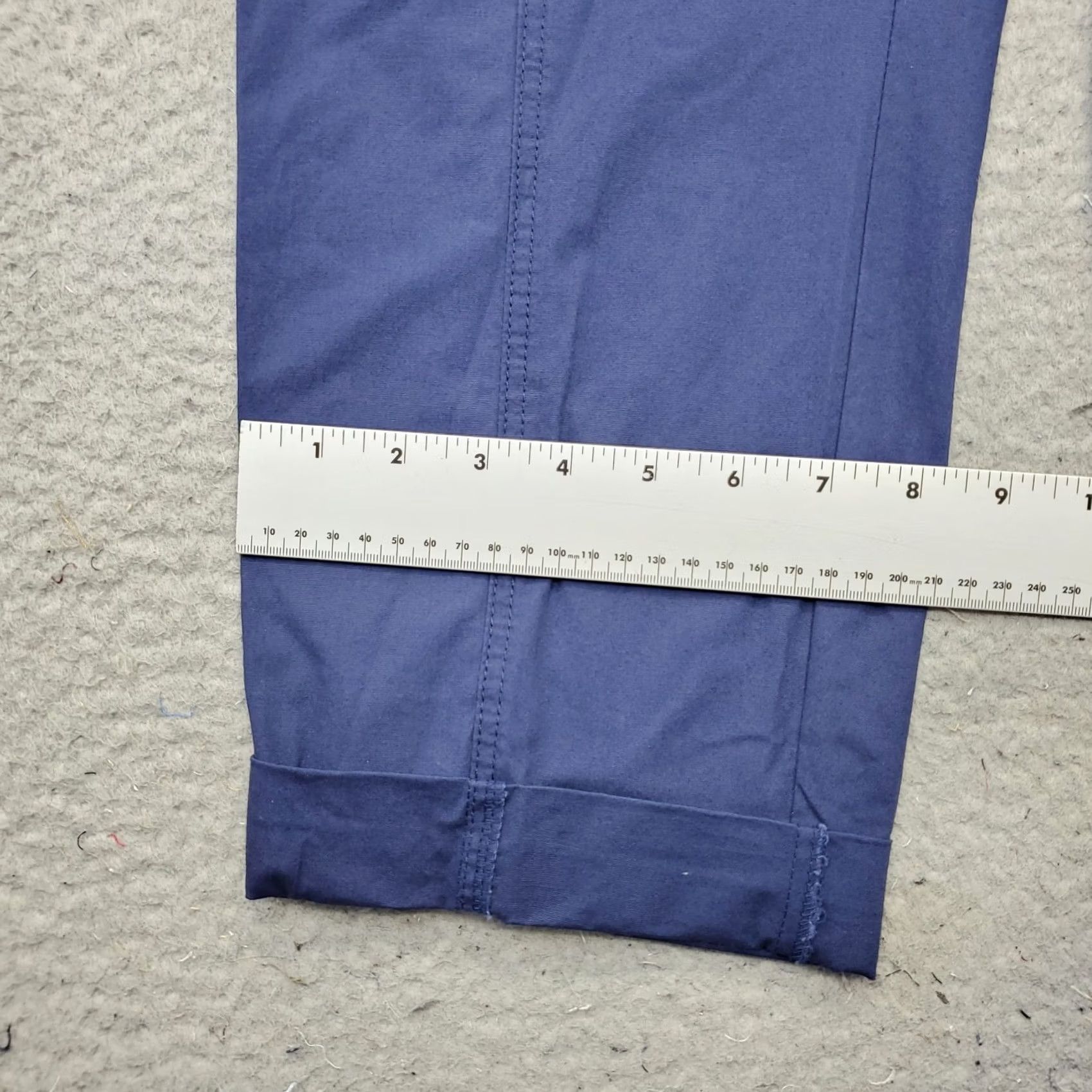 Vintage Chico's Fitigues Cargo Pants Women M Blue Stretch Regular Fit Cuff Hem Size 32" / US 10 / IT 46 - 5 Thumbnail