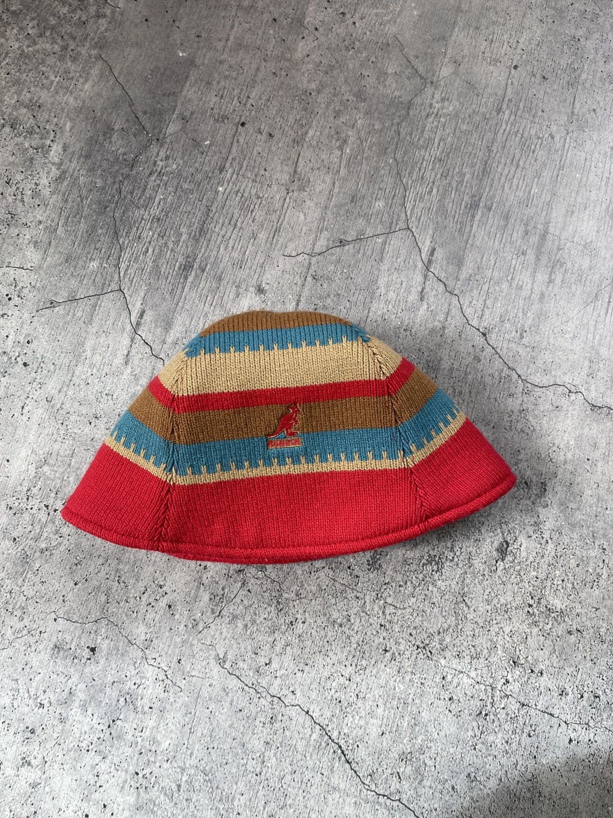 Vintage Vintage Rainbow Retro Kangol Hat Size ONE SIZE - 2 Thumbnail