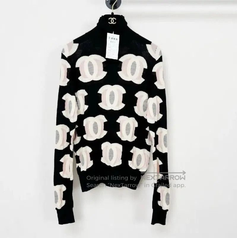 Chanel Chanel Black Cashmere Long Sleeve Sweater . Size M / US 6-8 / IT 42-44 - 1 Thumbnail