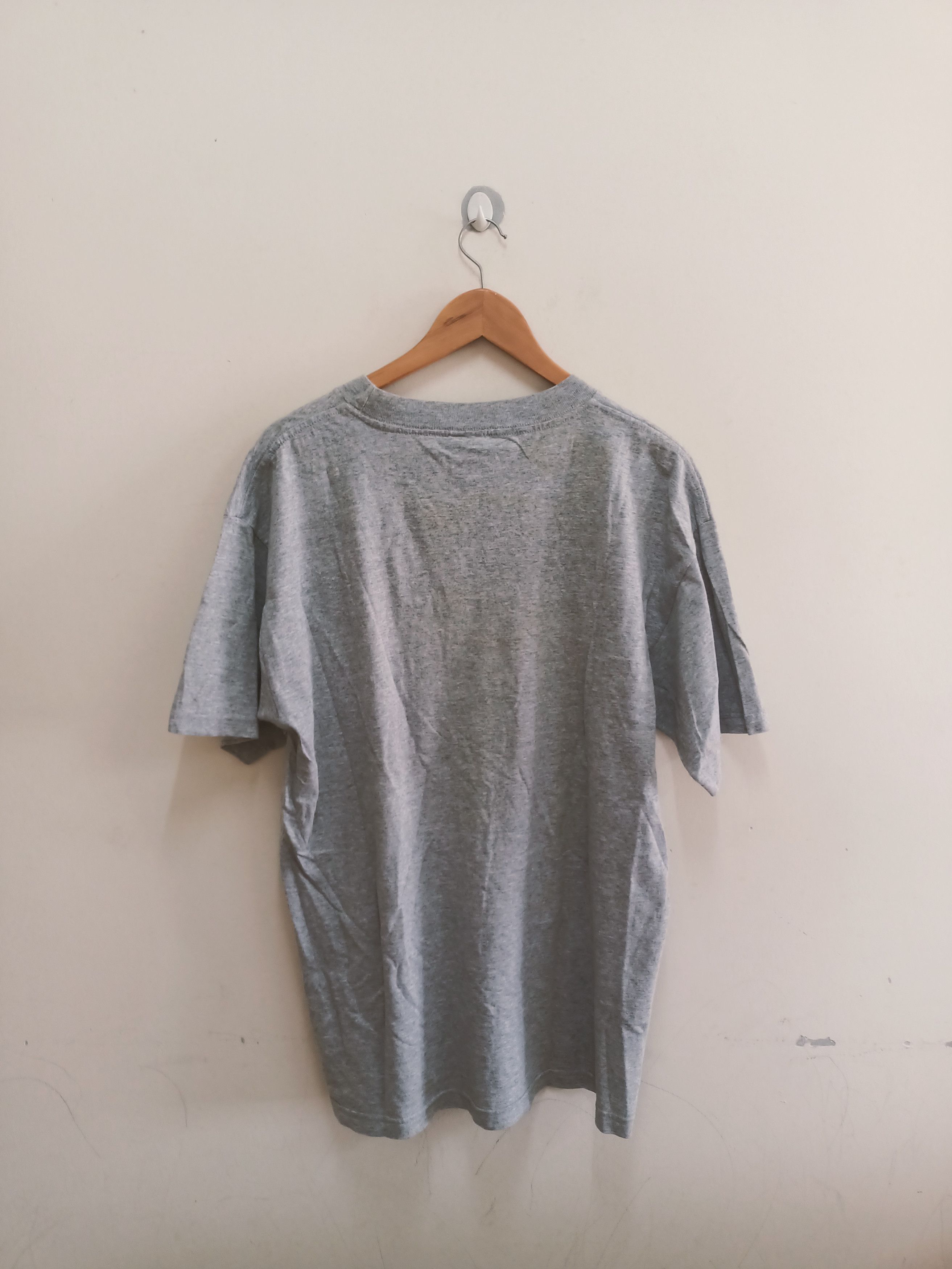 X-LARGE Vintage X-Large t-shirt Made in USA/Size L Size US L / EU 52-54 / 3 - 2 Thumbnail