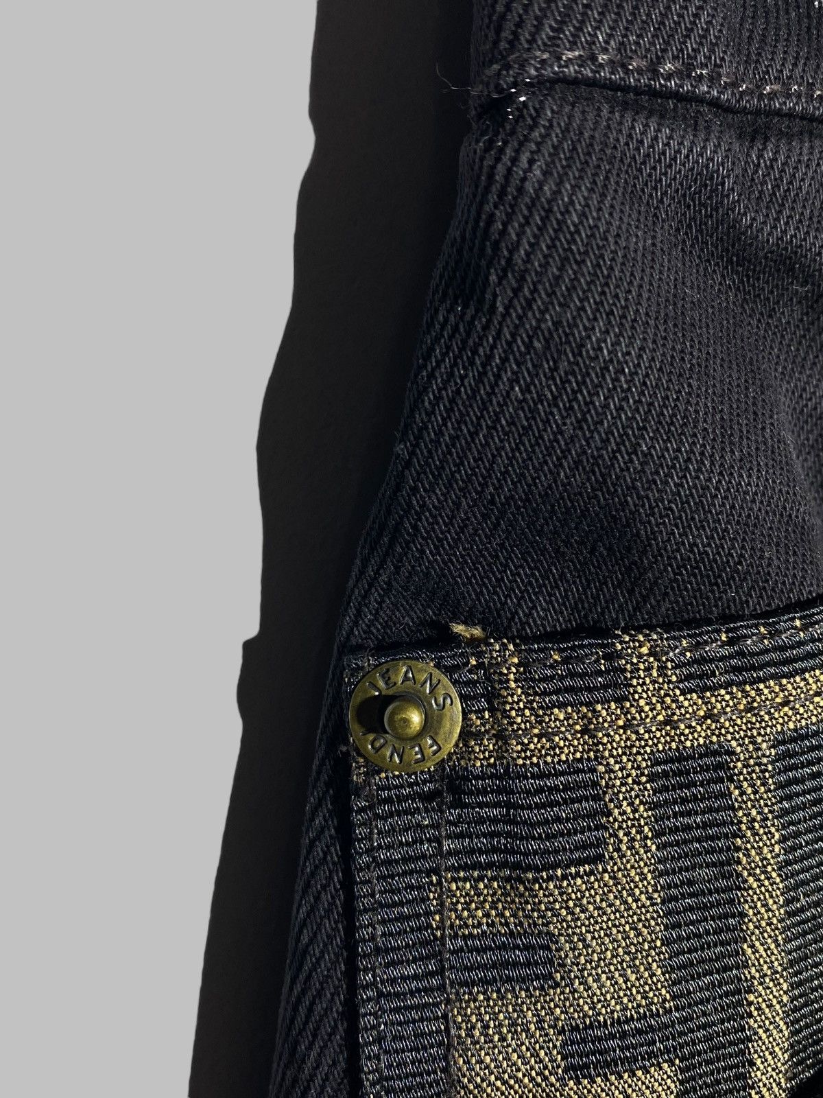 Fendi Vintage 90s Fendi Denim Skirt Monogram Pocket Detail Size 28" / US 6 / IT 42 - 9 Thumbnail