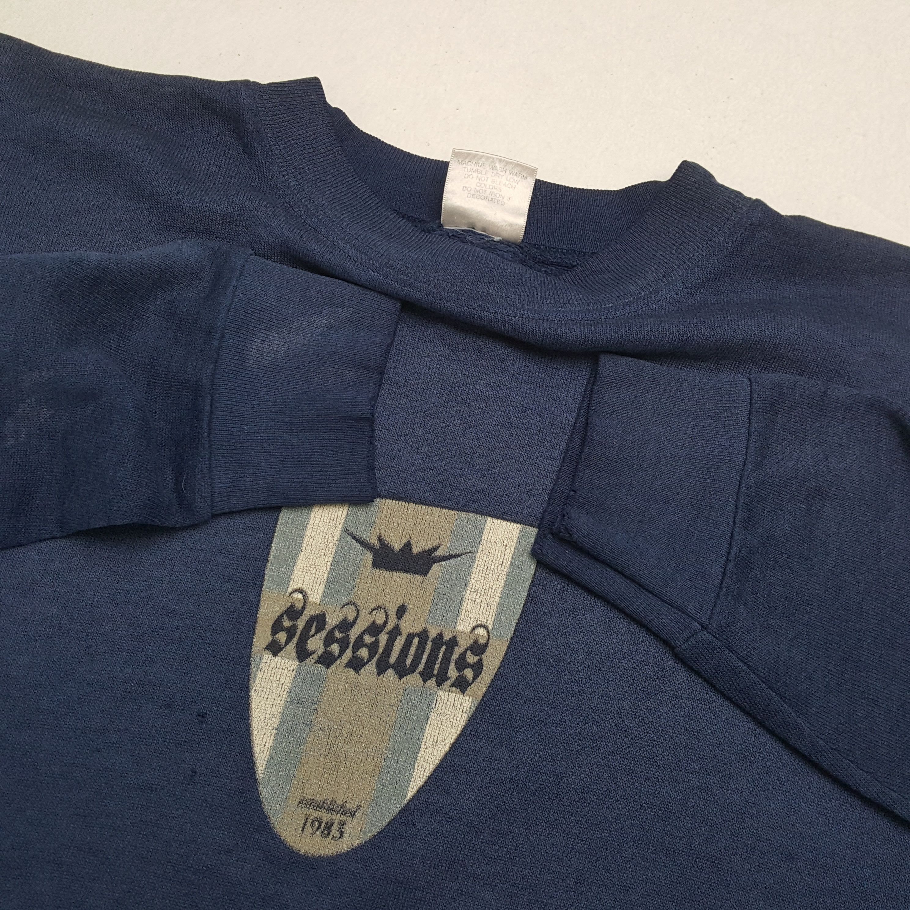 Sessions × Vintage SESSIONS Center Design Streetwear Style Vintage Sweatshirt Size US M / EU 48-50 / 2 - 8 Thumbnail